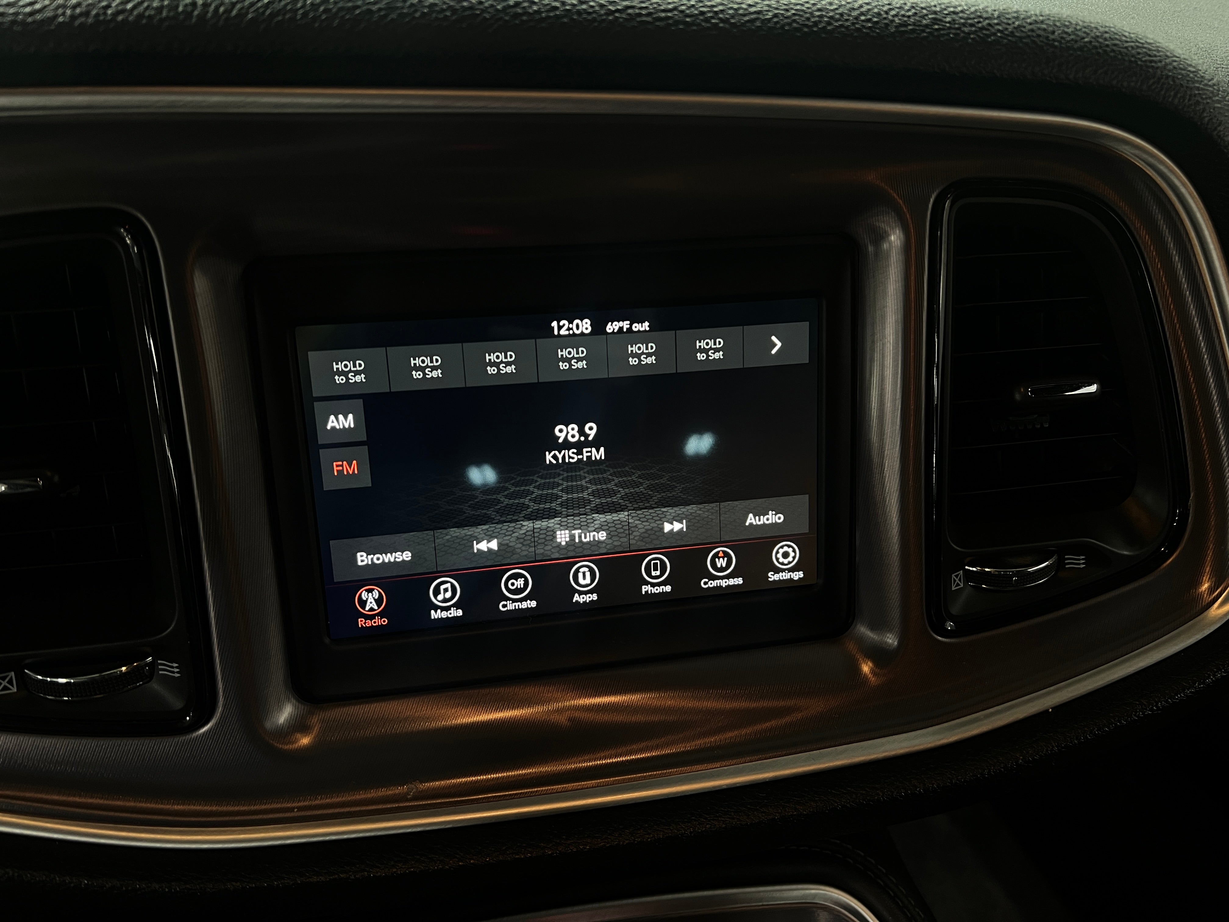 2019 Dodge Challenger SXT 3
