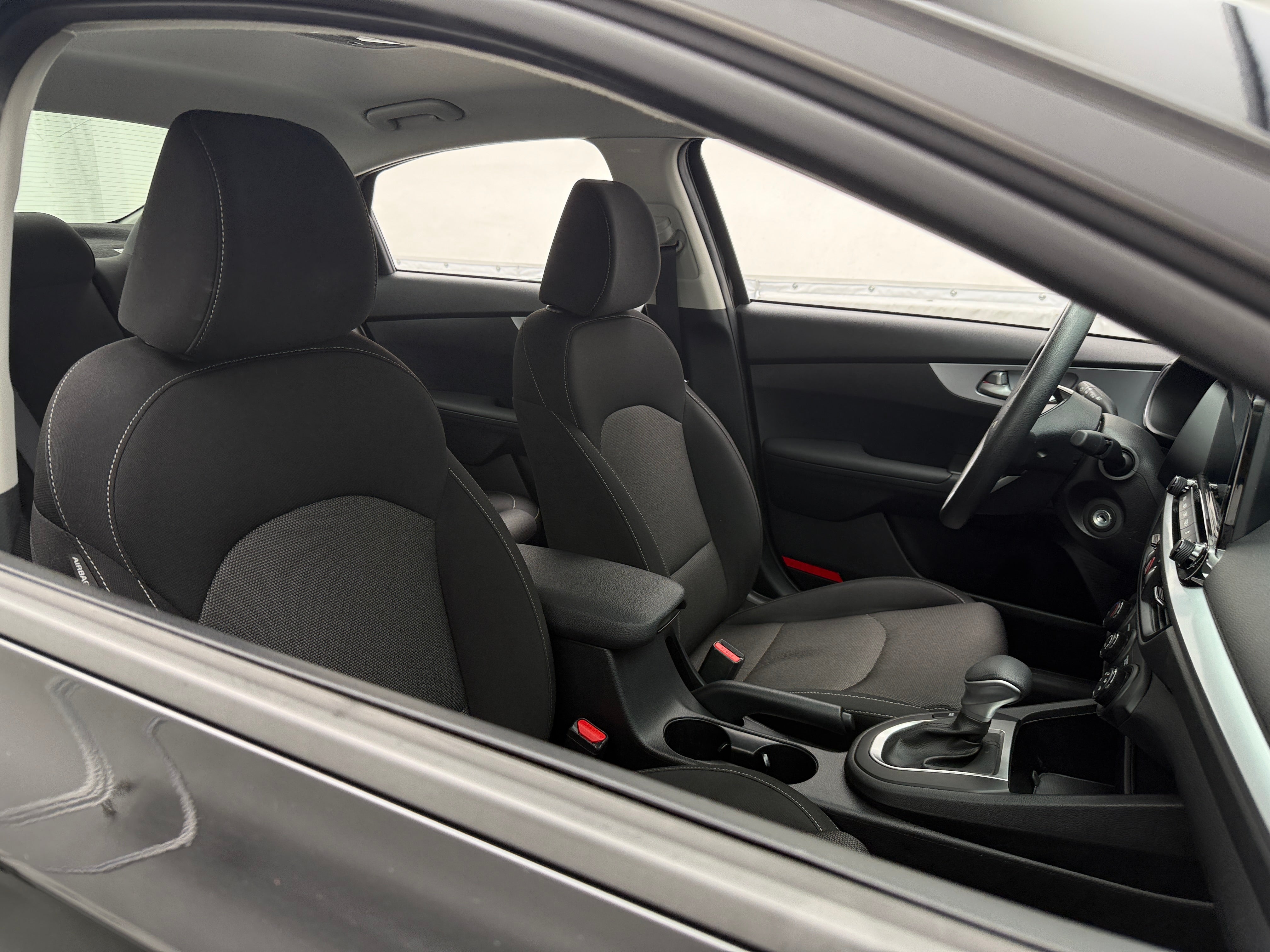 2024 Kia Forte LXS 2