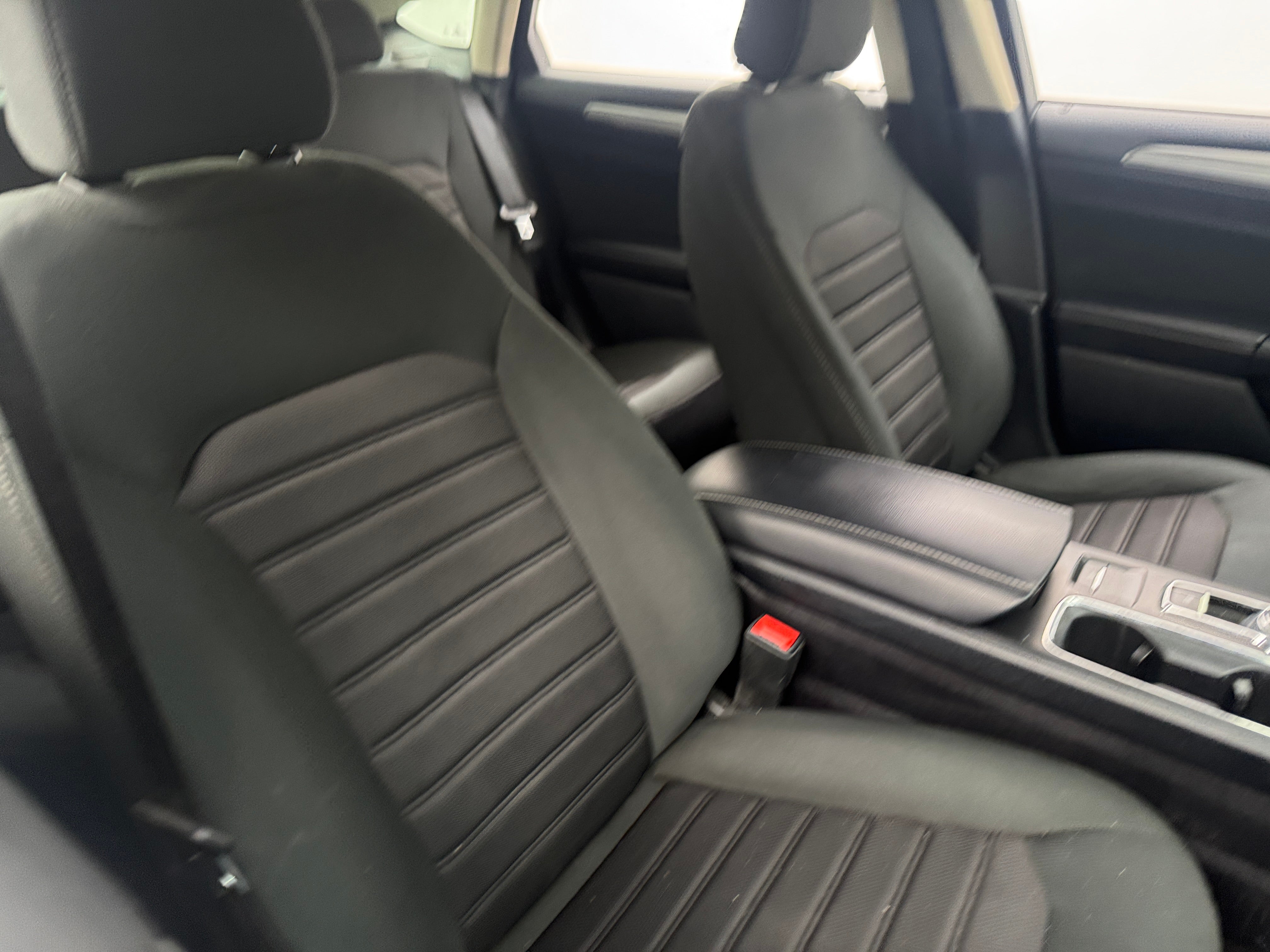 2019 Ford Fusion SE 2