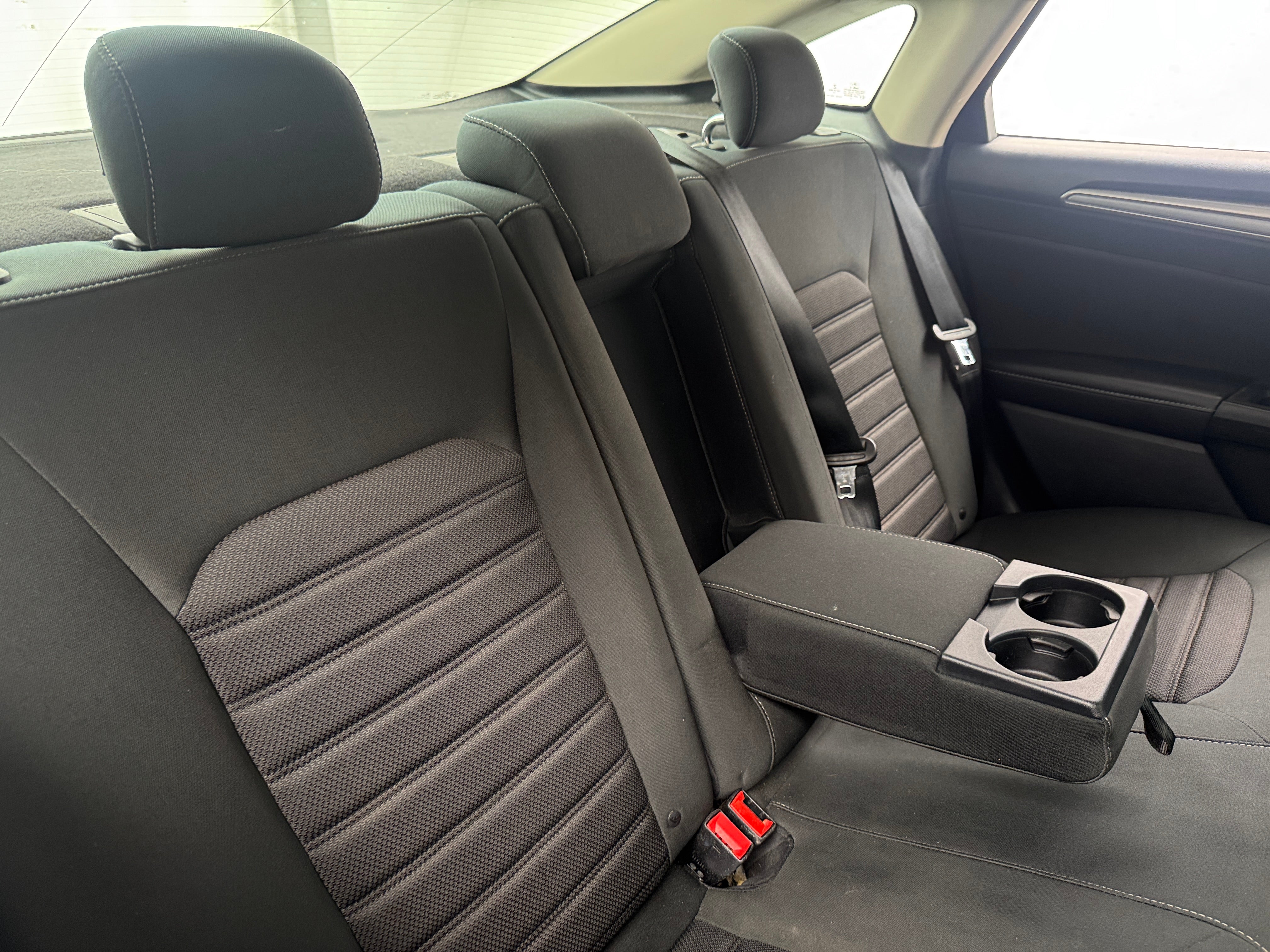 2019 Ford Fusion SE 6