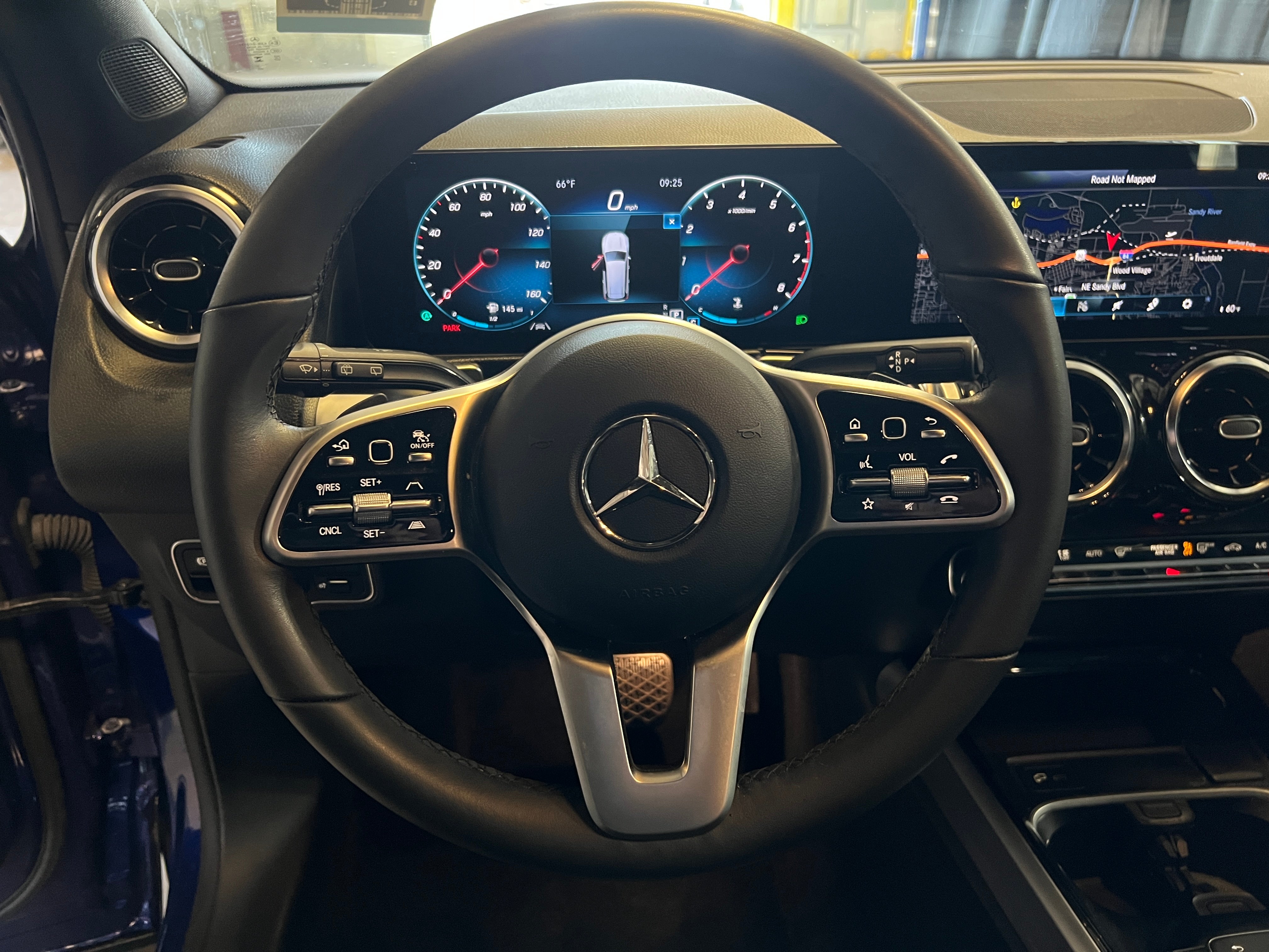 2023 Mercedes-Benz GLB 250 4