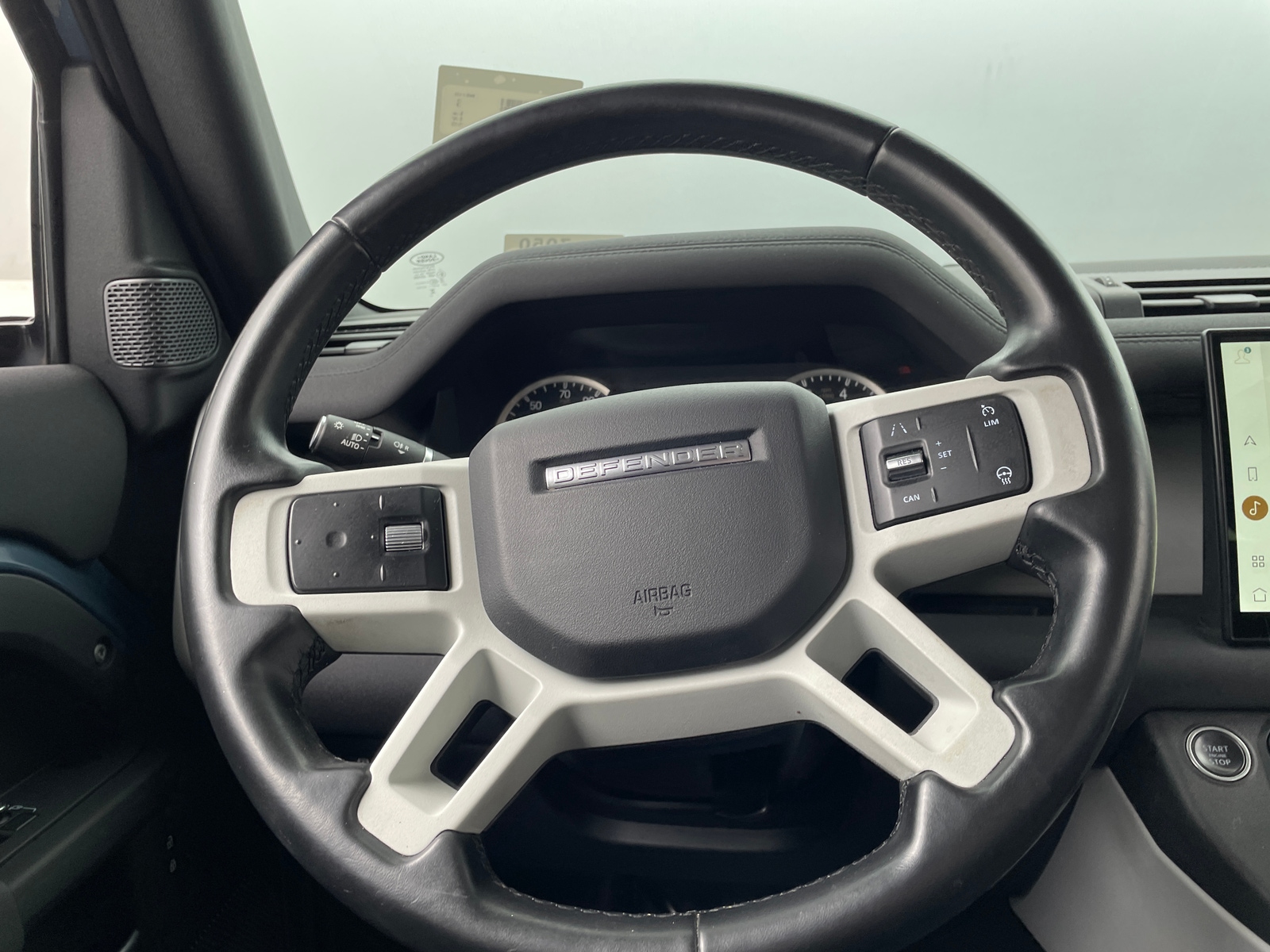 Thumbnail: 2023 Land Rover Defender - 5