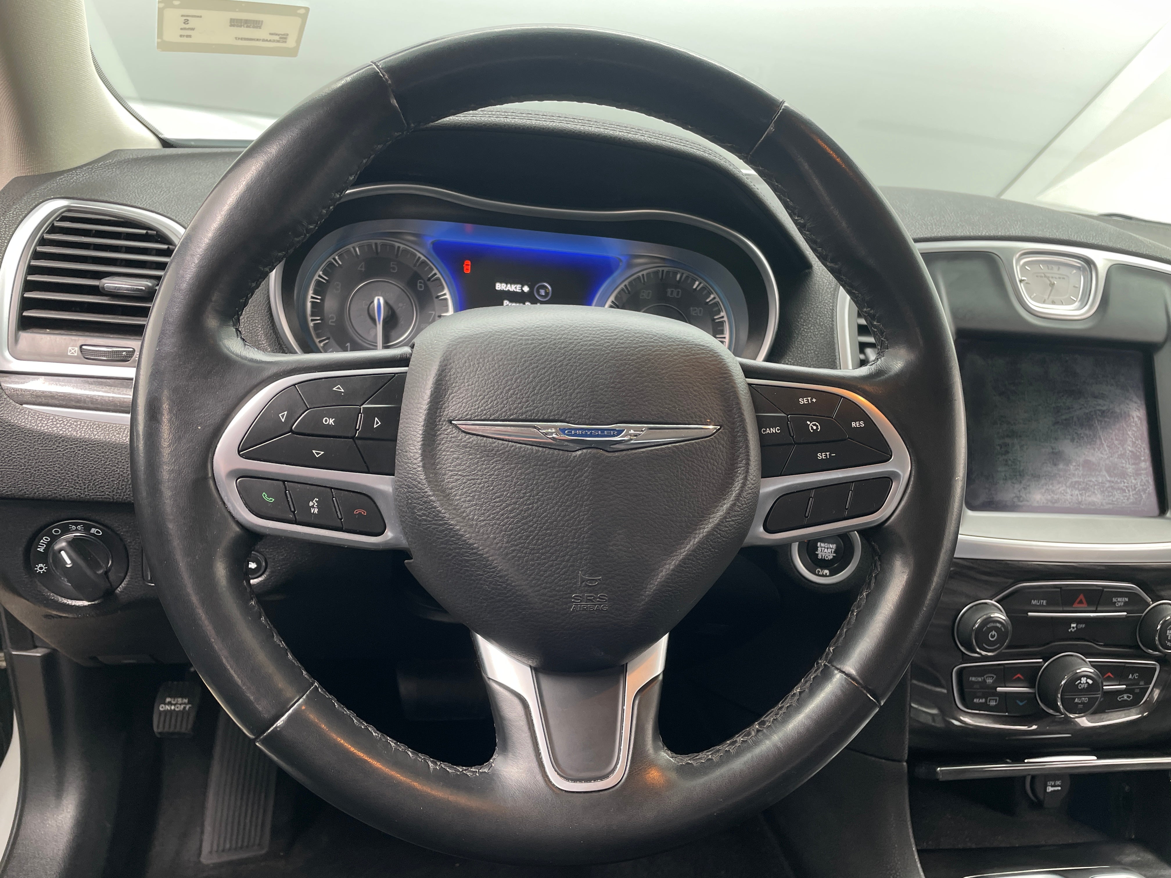 2019 Chrysler 300 Touring 5
