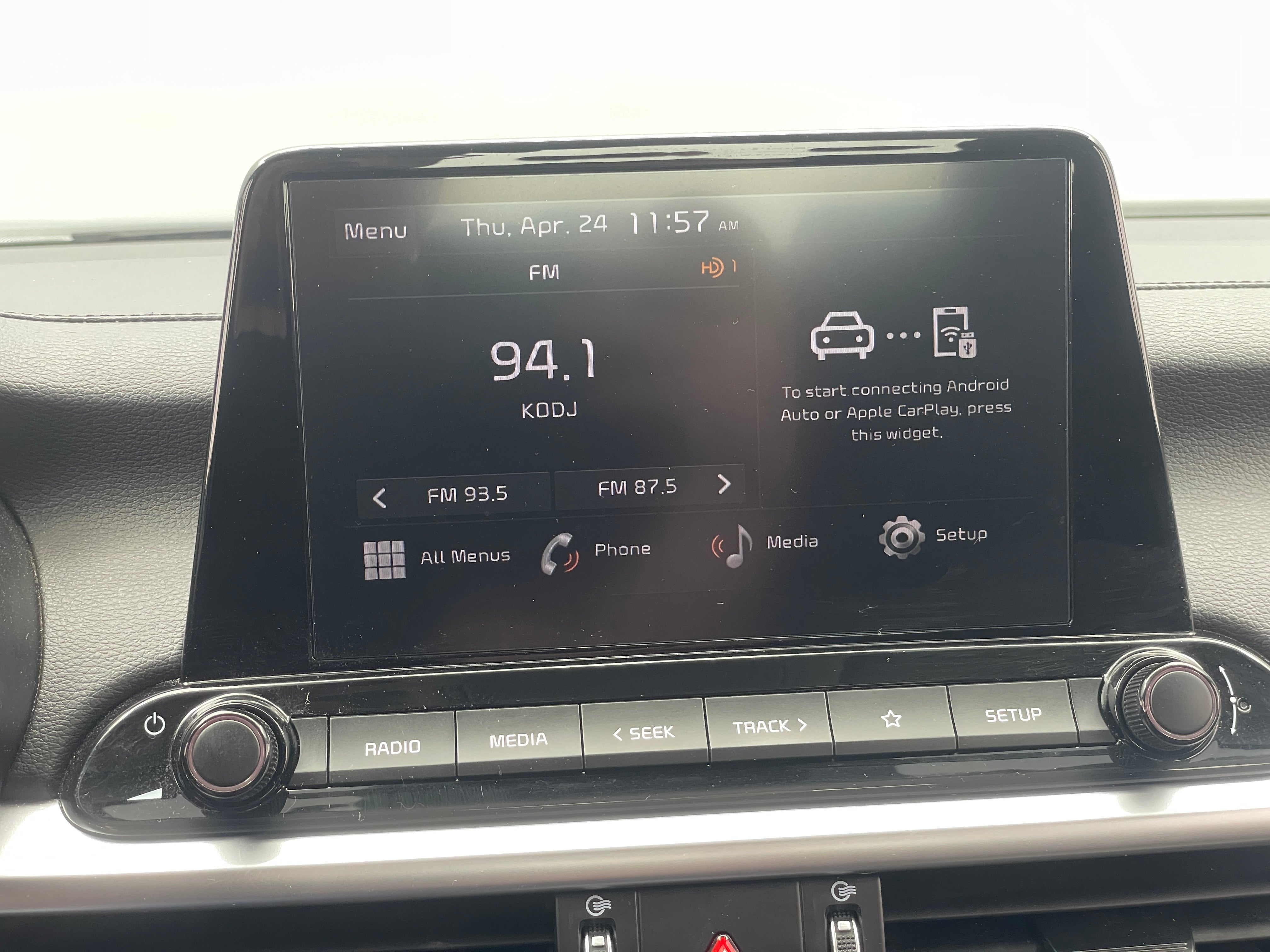 2024 Kia Forte LXS 4