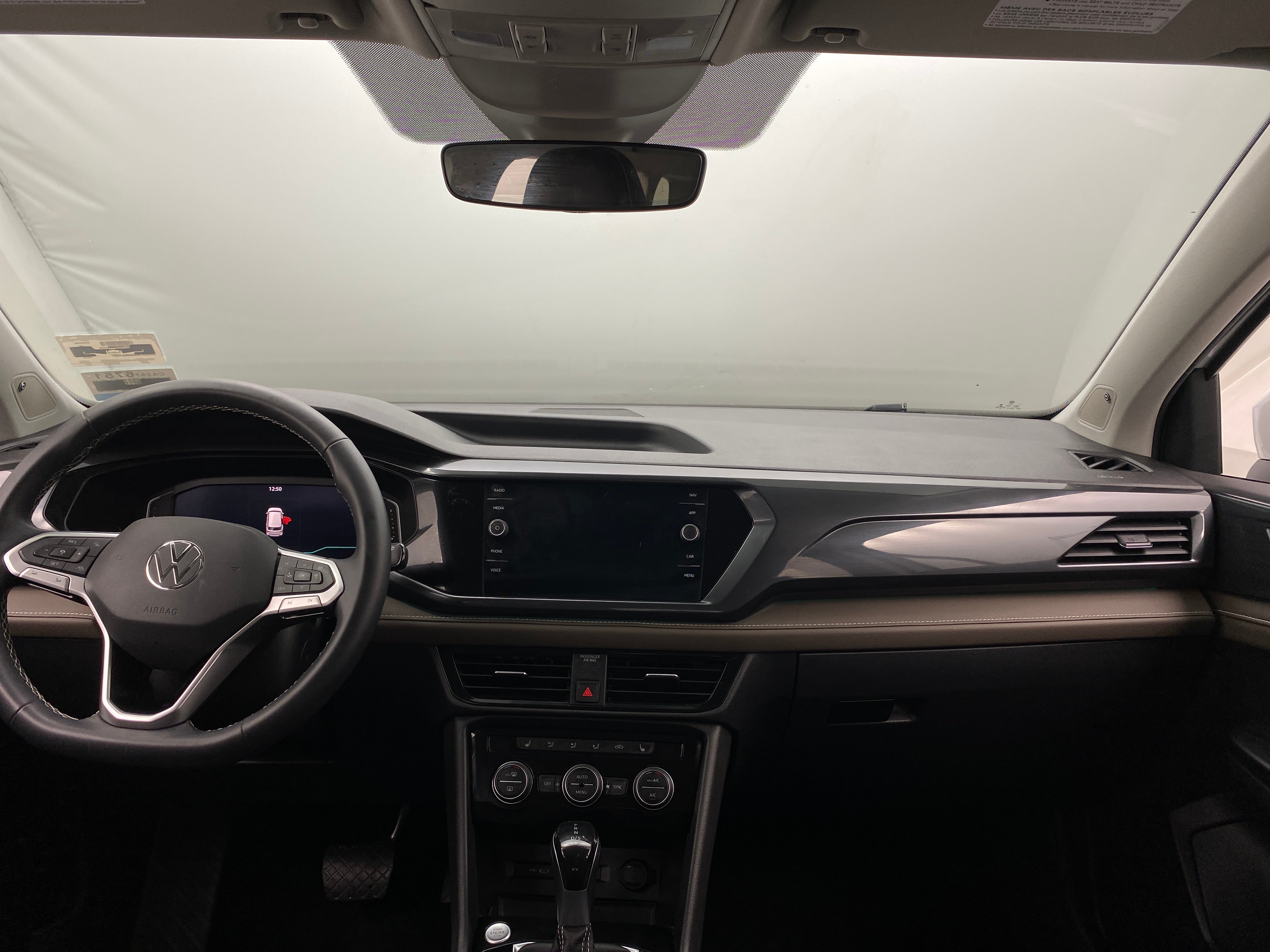 2022 Volkswagen Taos SEL 2