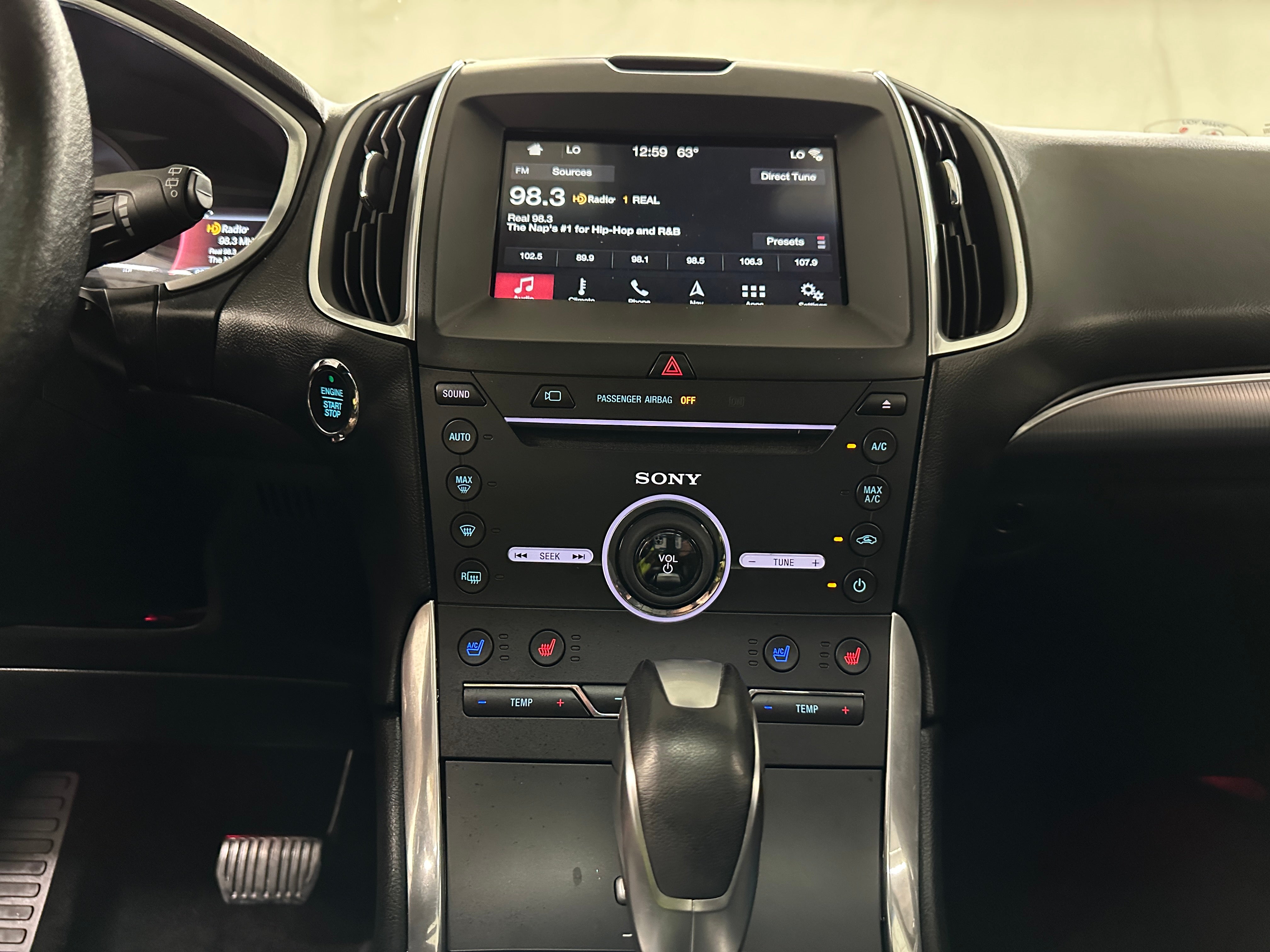 2016 Ford Edge Titanium 3