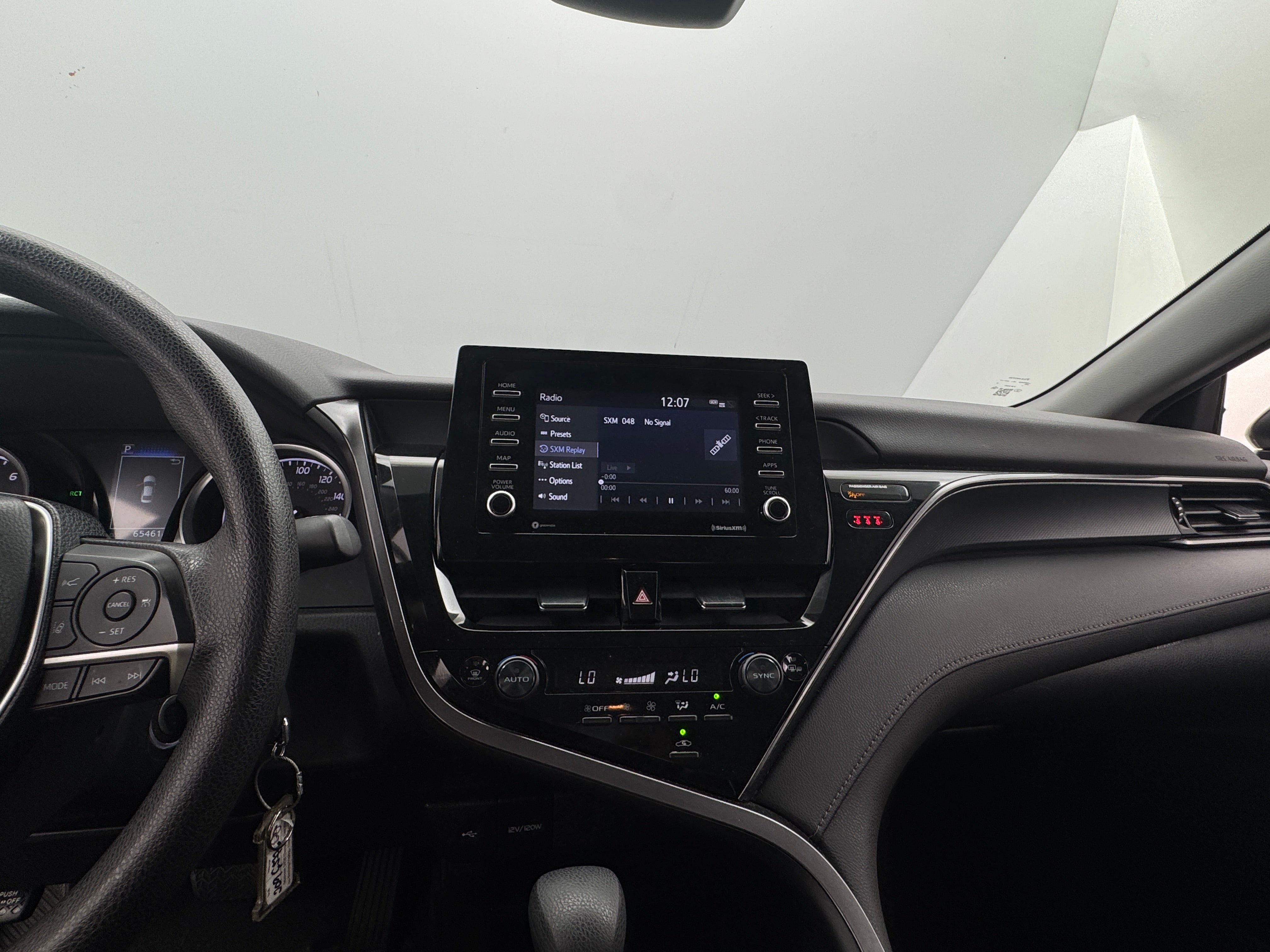 2023 Toyota Camry LE 4