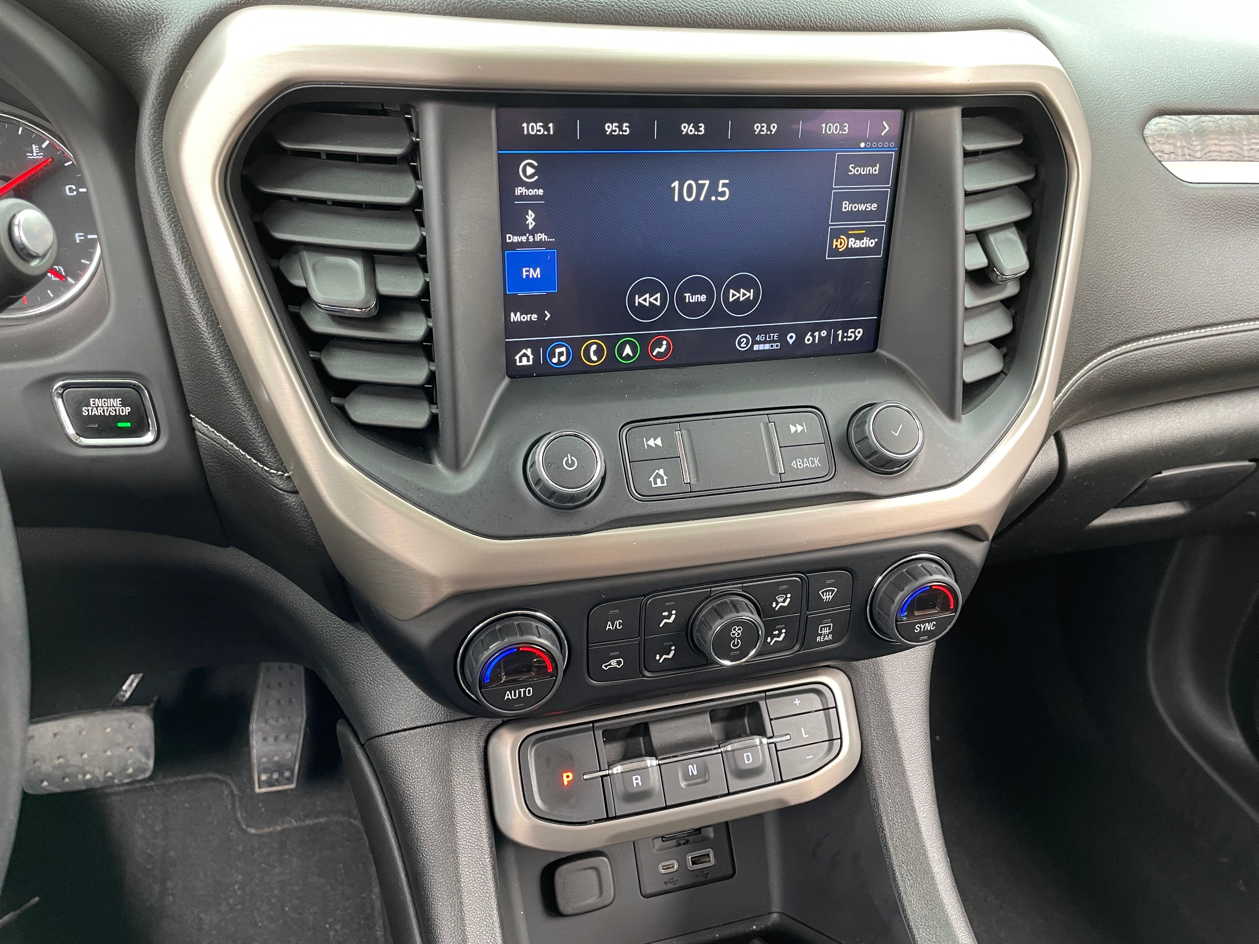 2021 GMC Acadia Denali 3