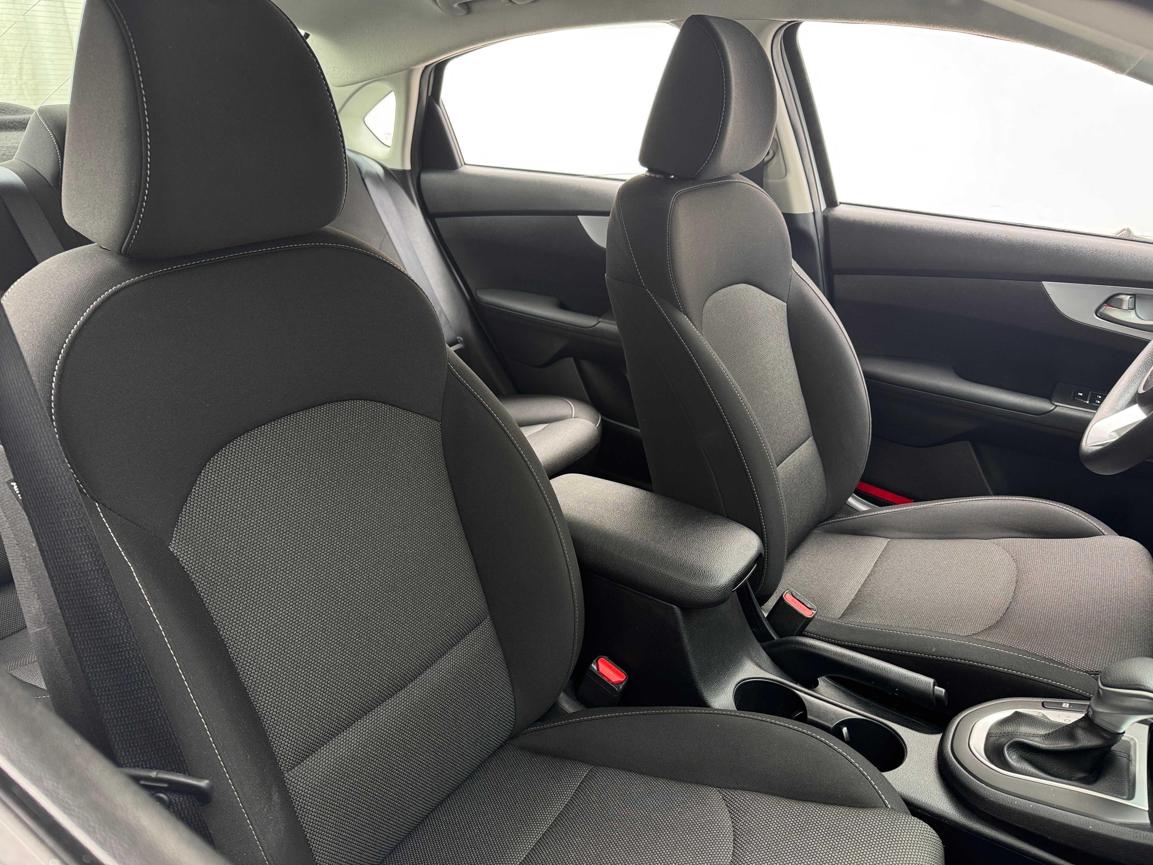 2024 Kia Forte LXS 2