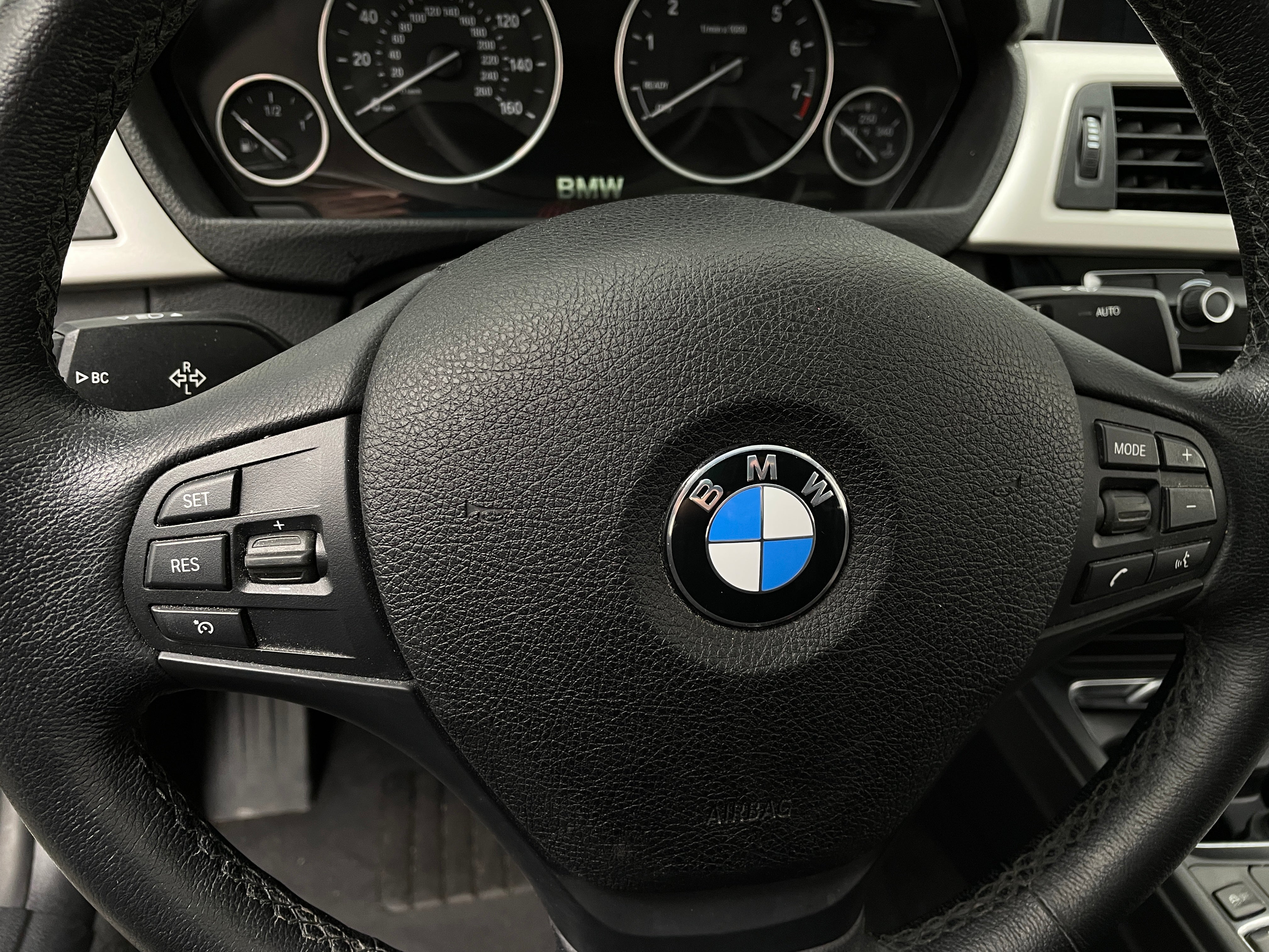 2018 BMW 3 Series 320i xDrive 4