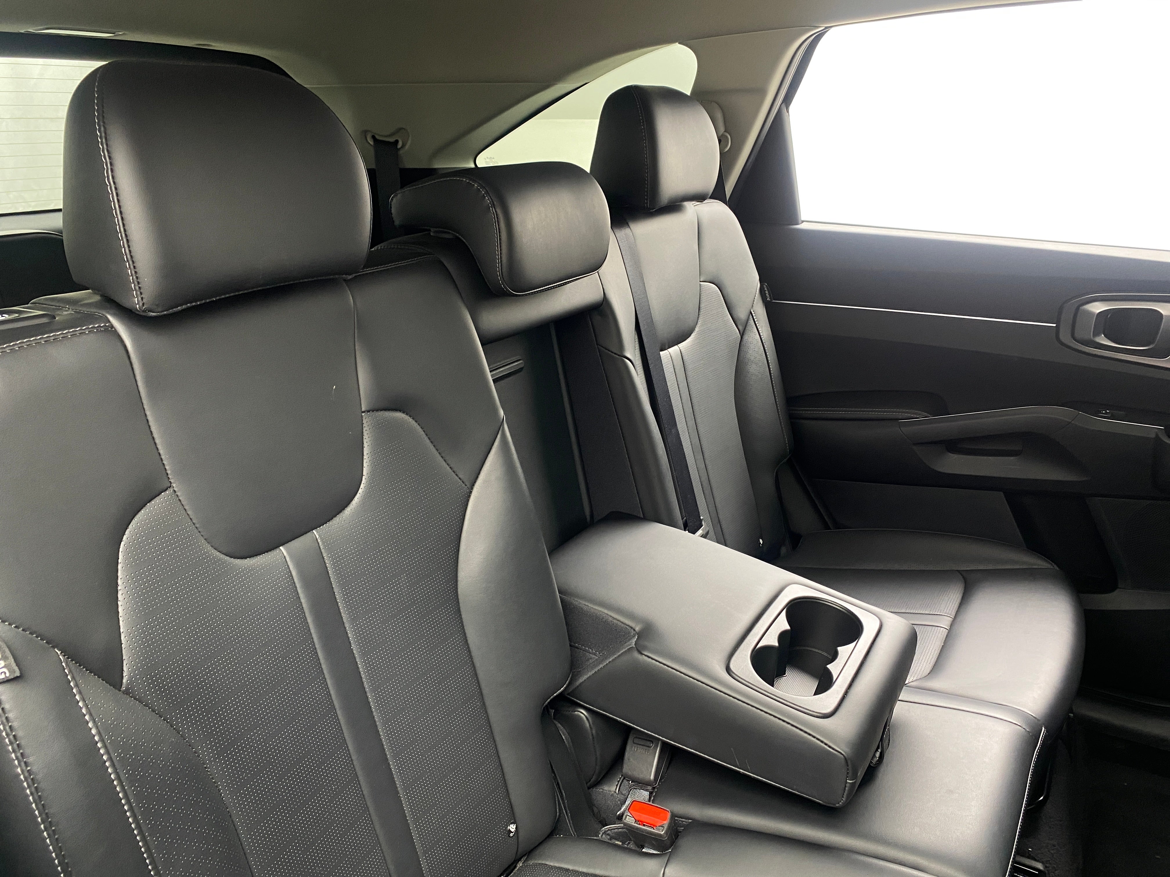 2024 Kia Sorento S 5