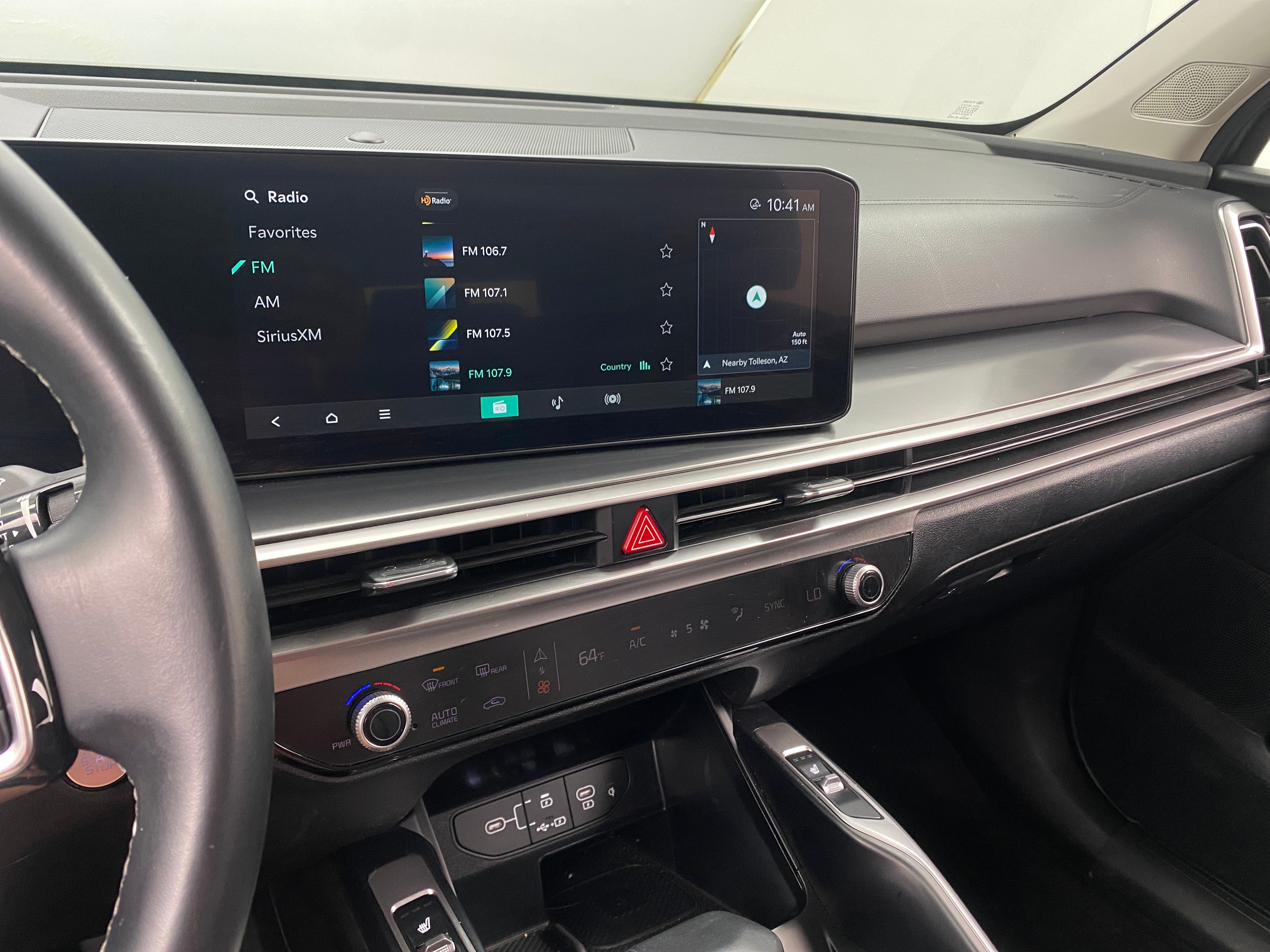 2024 Kia Sorento S 3