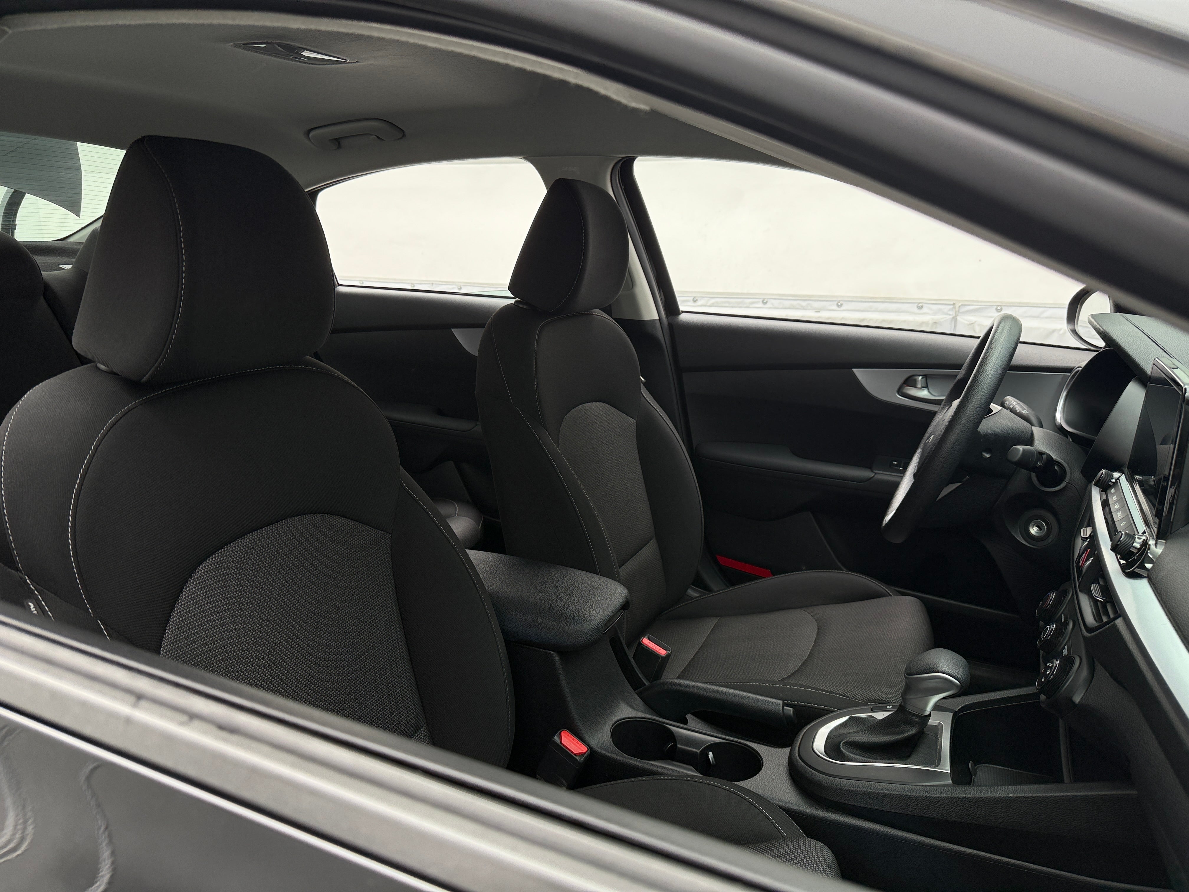 2024 Kia Forte LXS 2