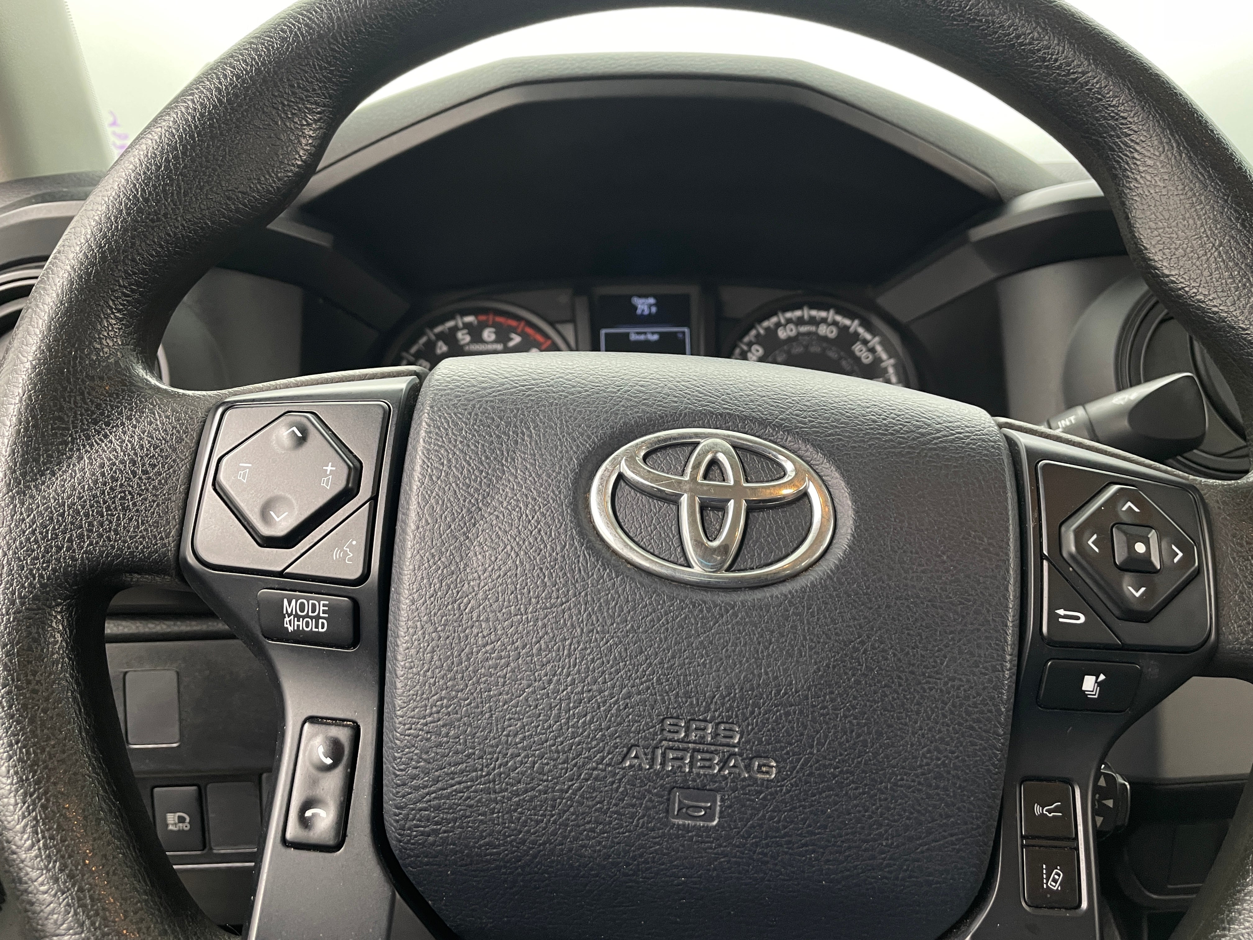 2020 Toyota Tacoma SR5 5