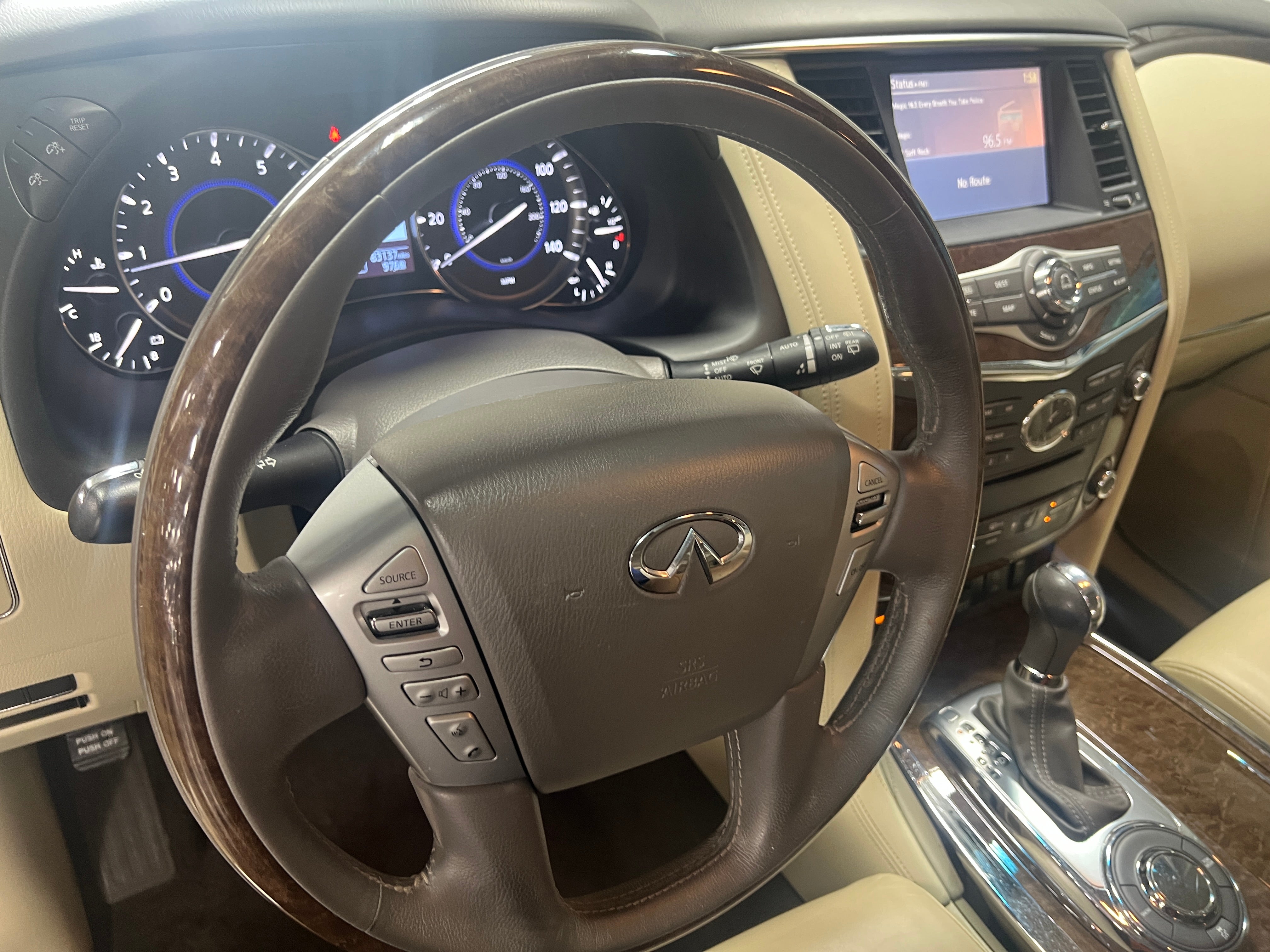 2017 INFINITI QX80 Base 4