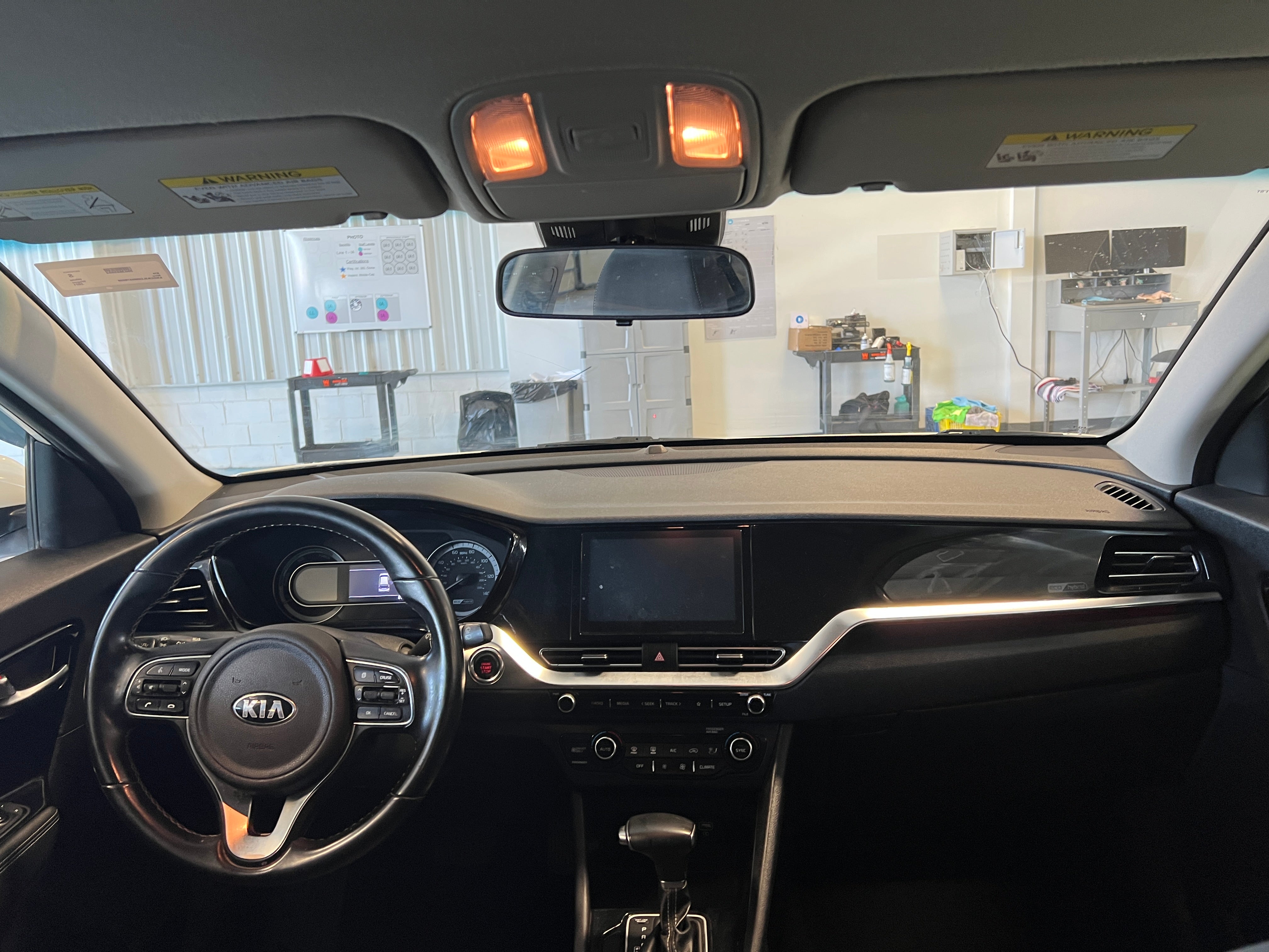2021 Kia Niro LXS 3