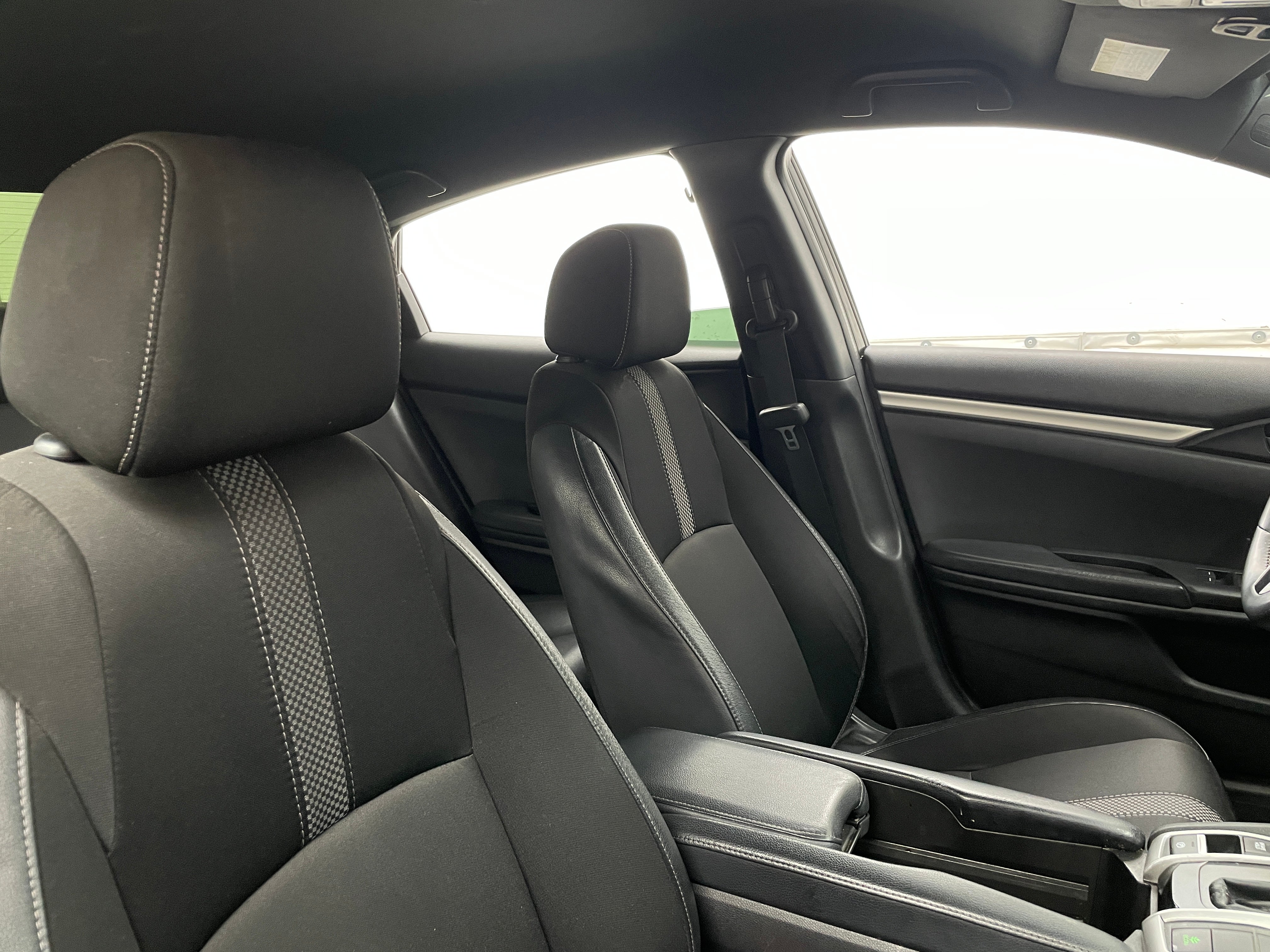 2020 Honda Civic Sport 2