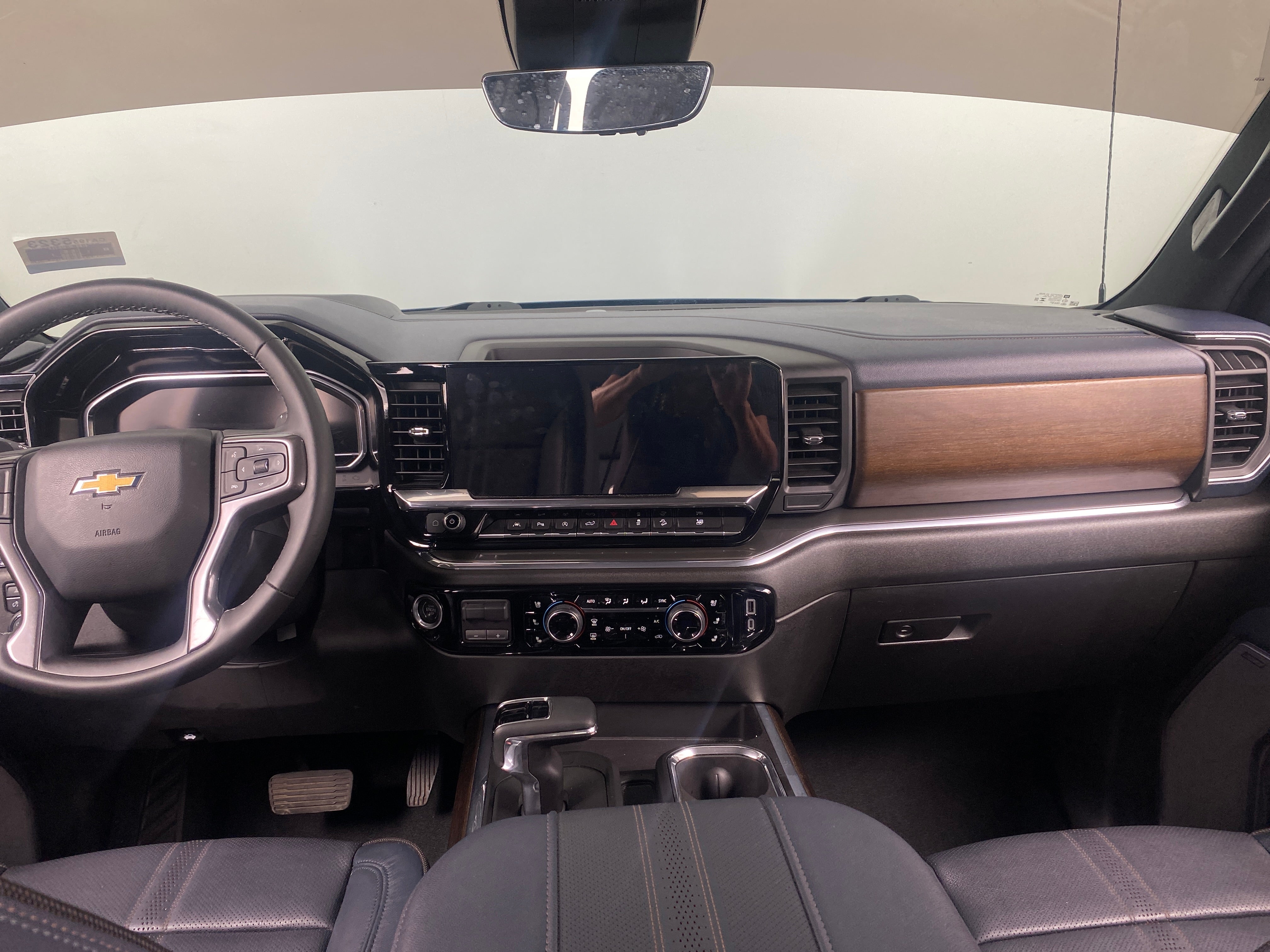 2024 Chevrolet Silverado 1500 High Country 2