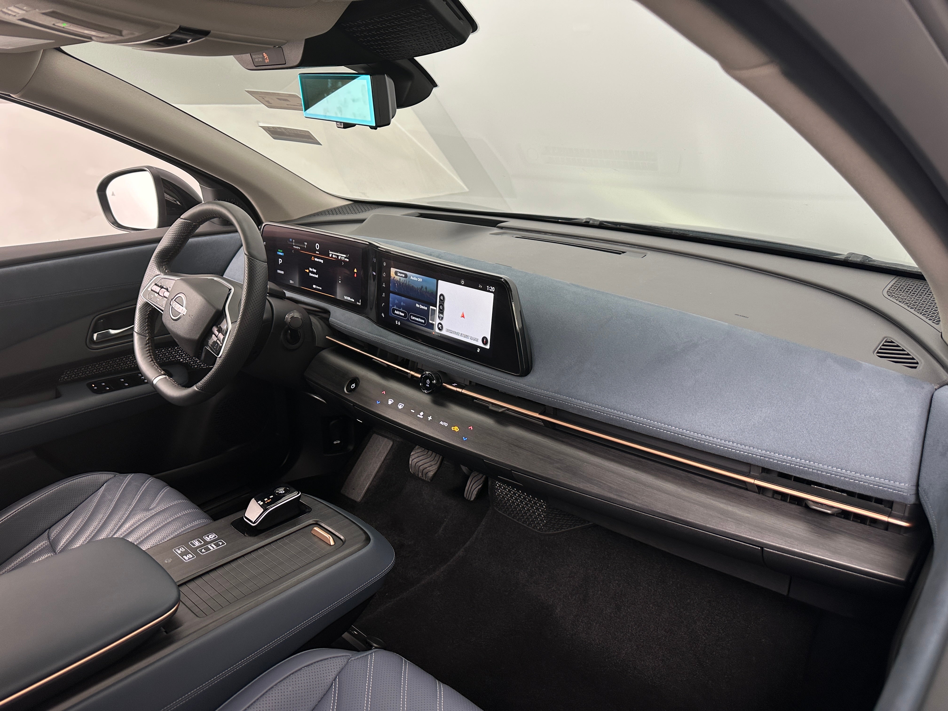 2024 Nissan Ariya Platinum+ 2