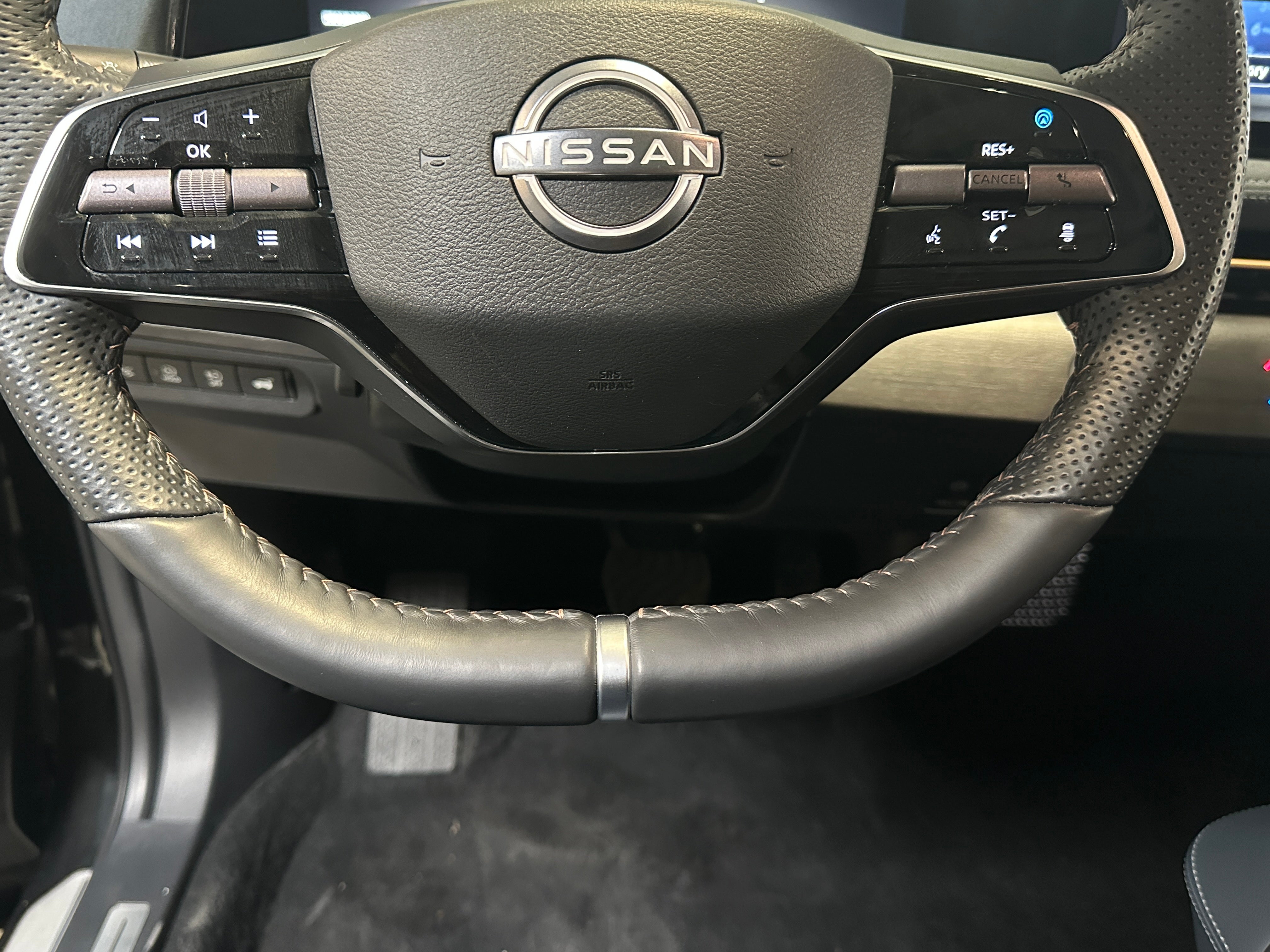 2024 Nissan Ariya Platinum+ 4