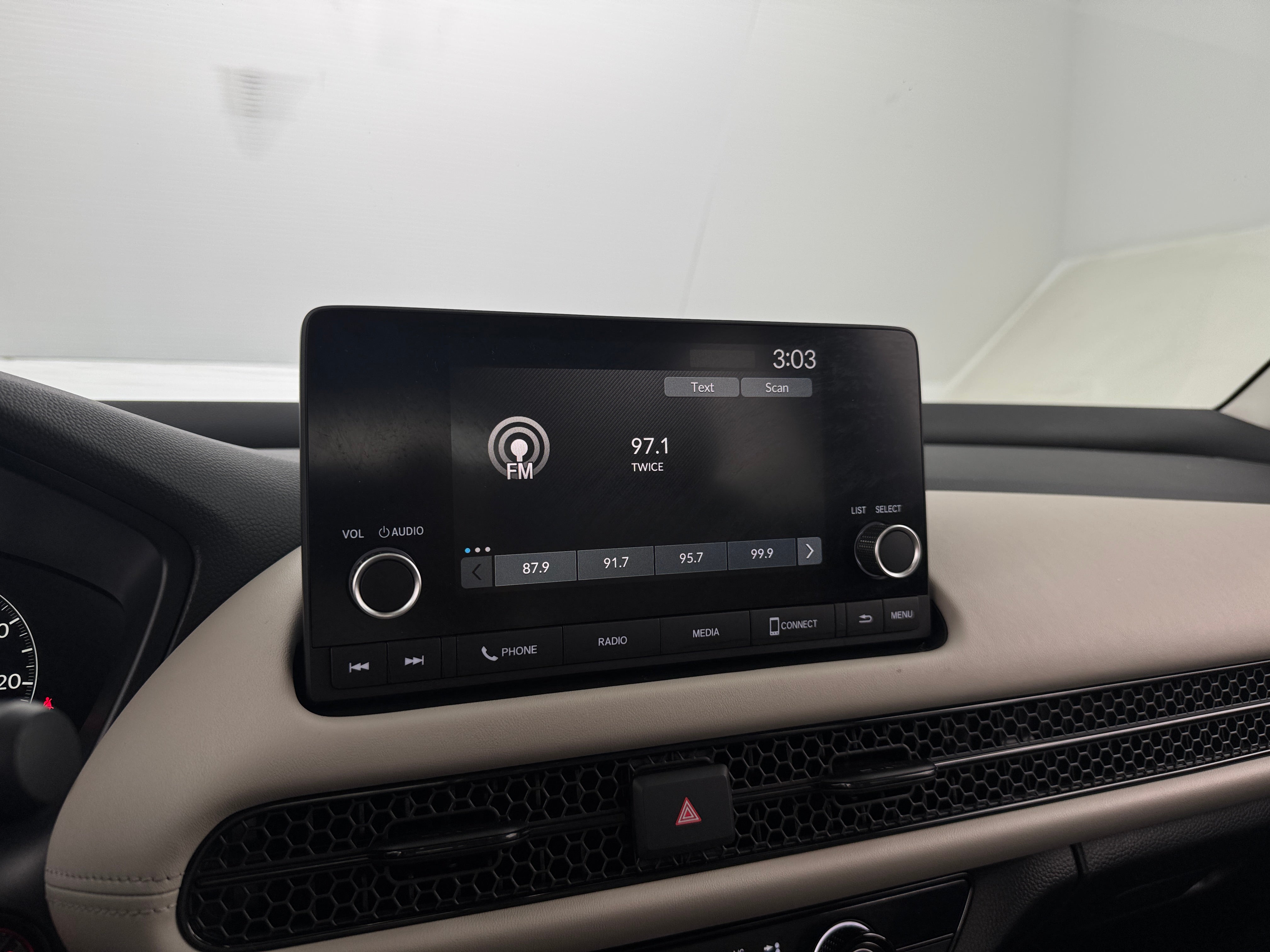2023 Honda HR-V LX 4