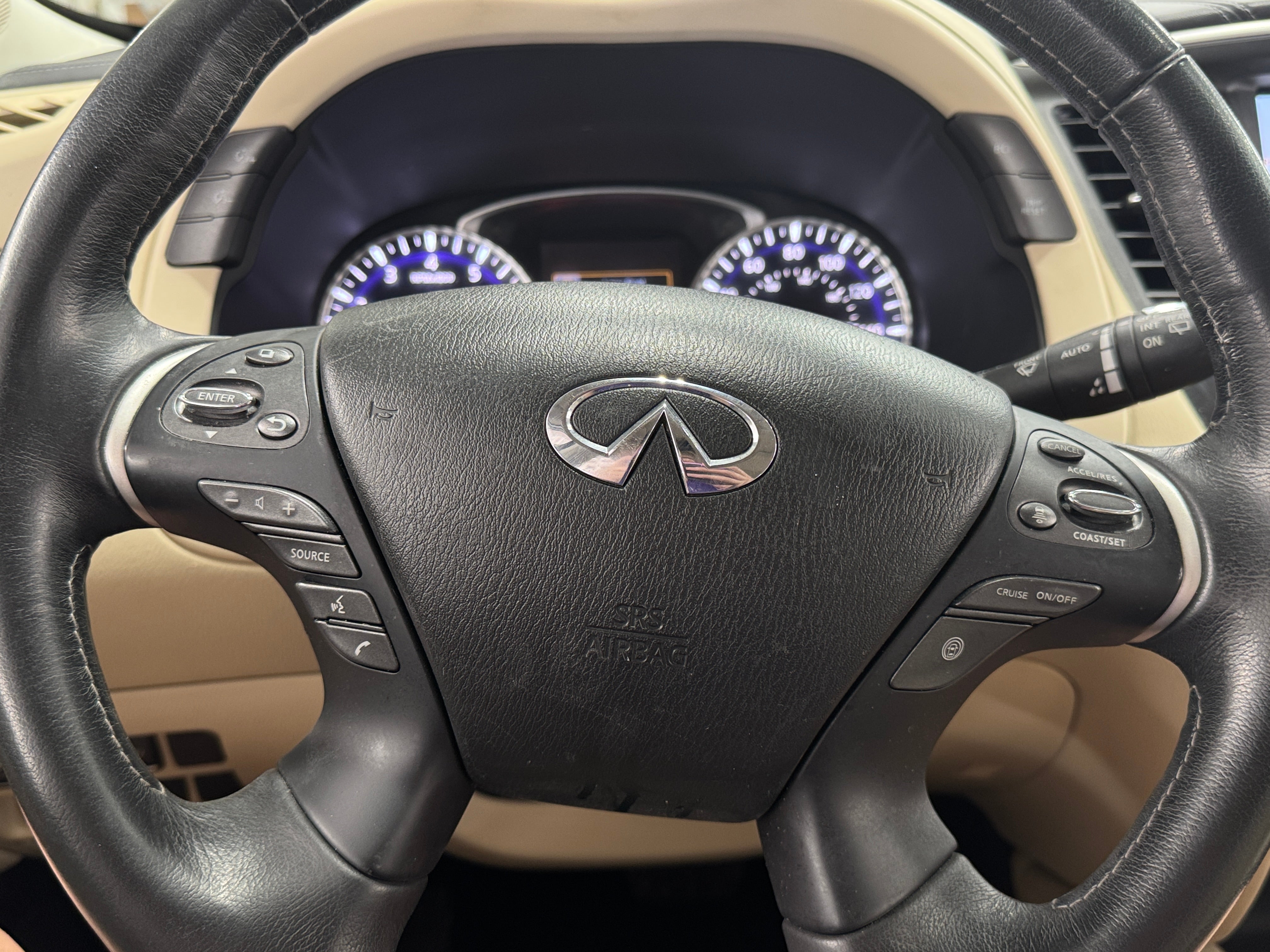 2019 INFINITI QX60 Luxe 5