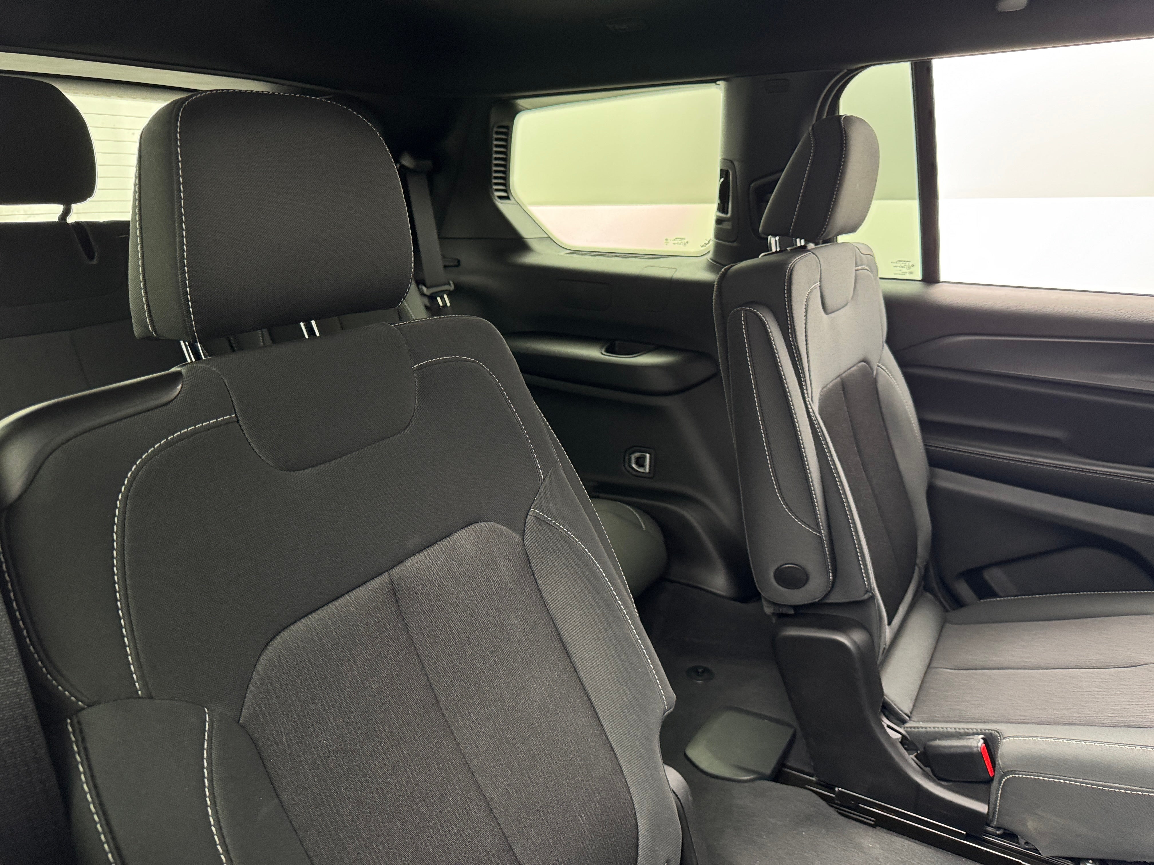 2024 Jeep Grand Cherokee L Laredo 6