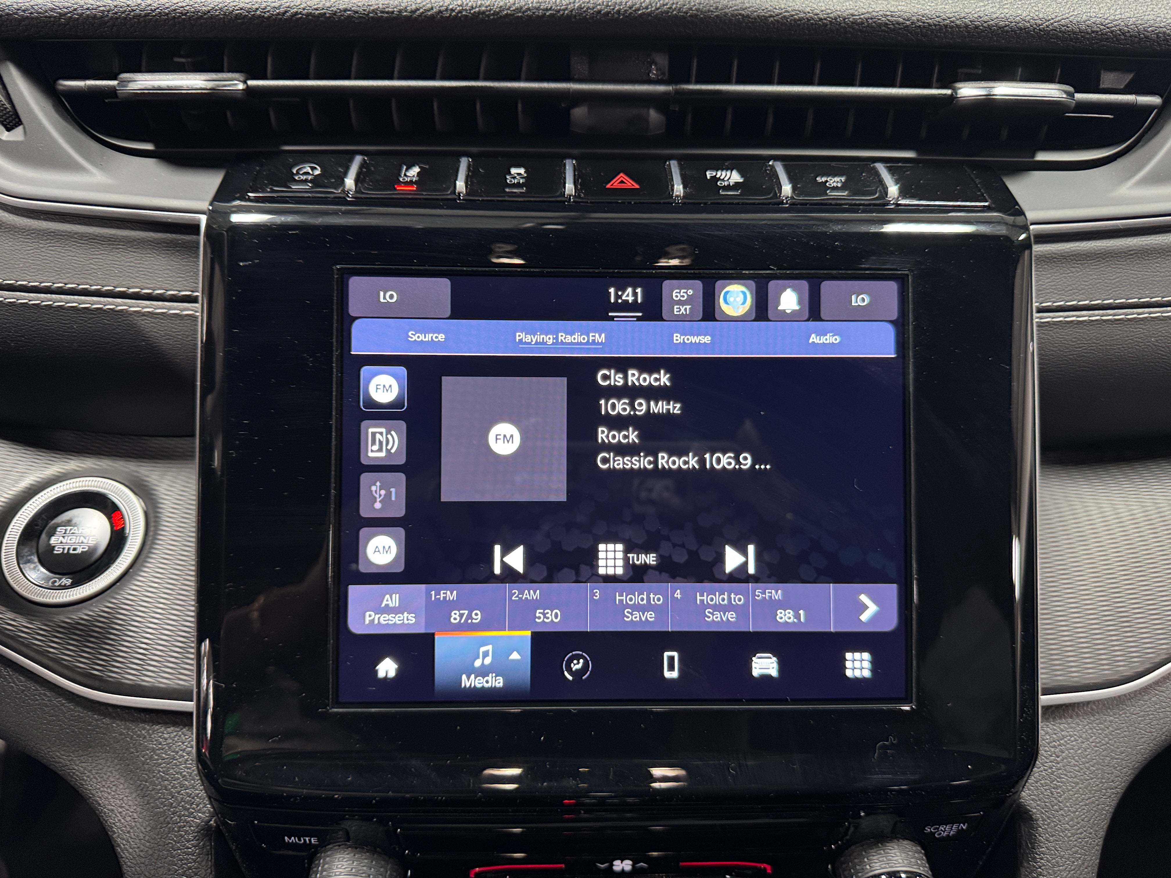 2024 Jeep Grand Cherokee L Laredo 4