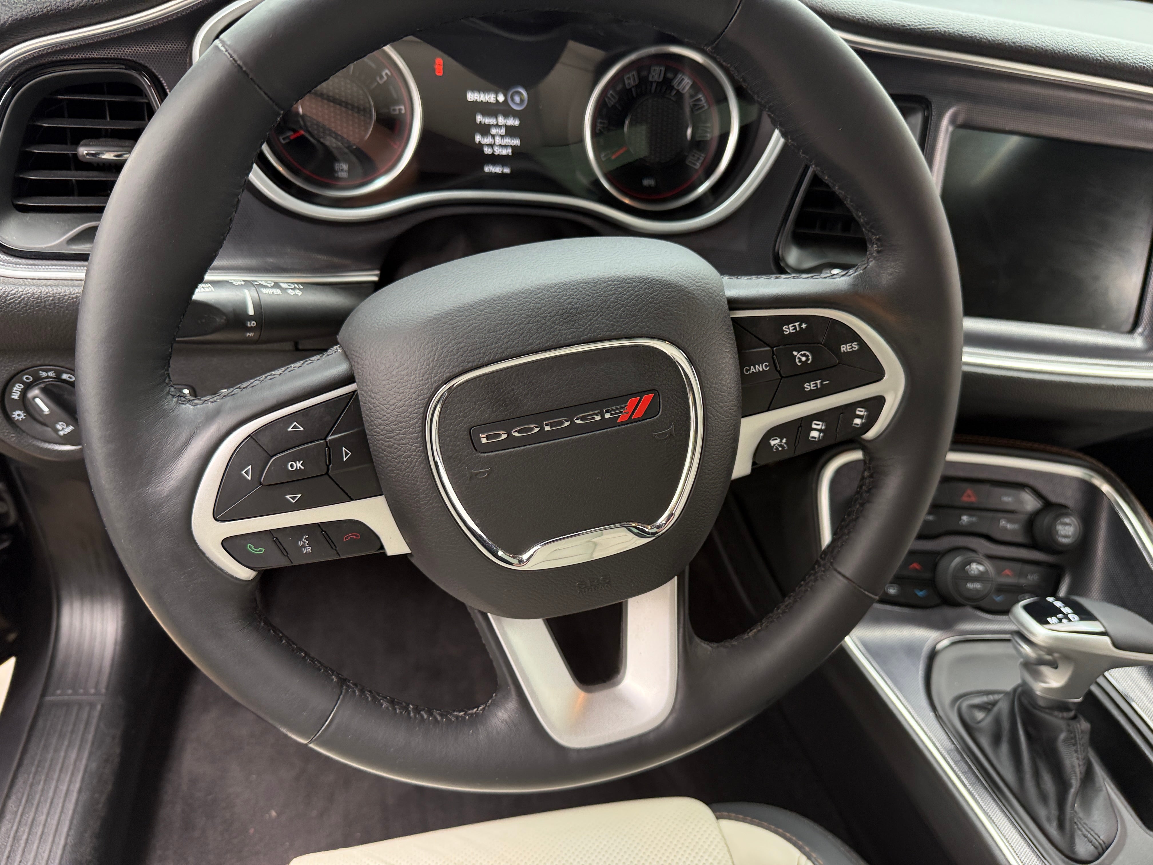 2016 Dodge Challenger SXT 3