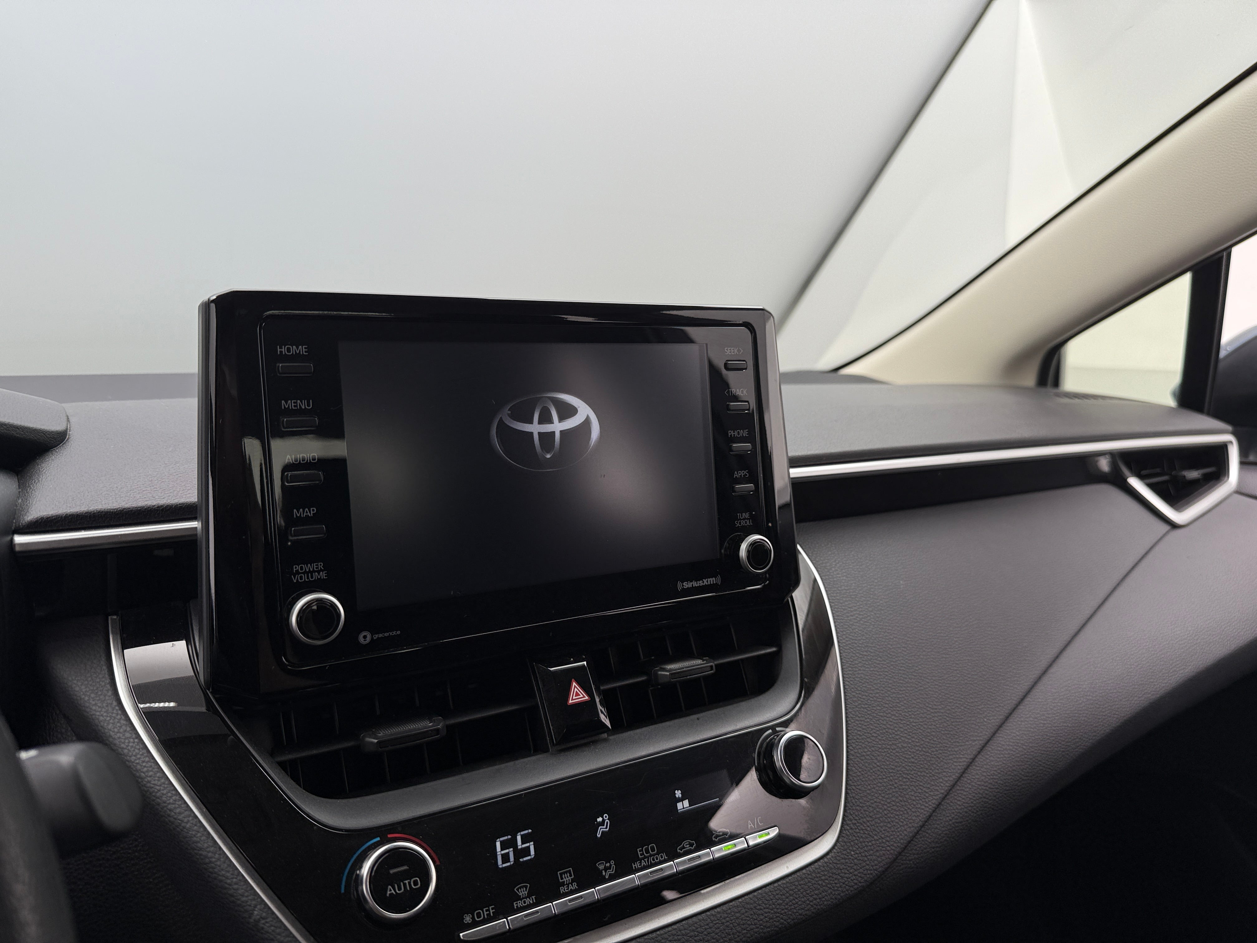 2022 Toyota Corolla LE 4