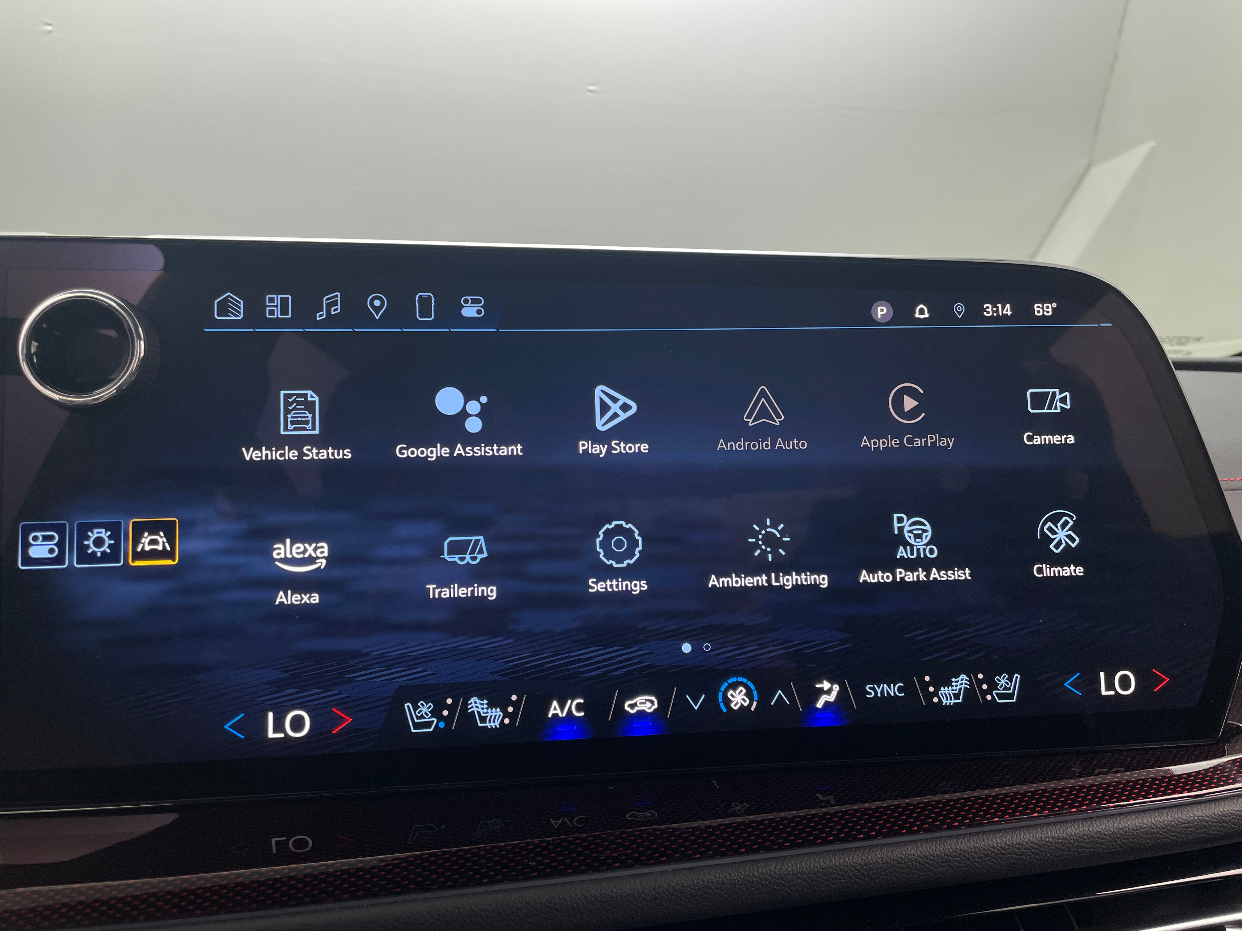 2024 Chevrolet Traverse RS 3
