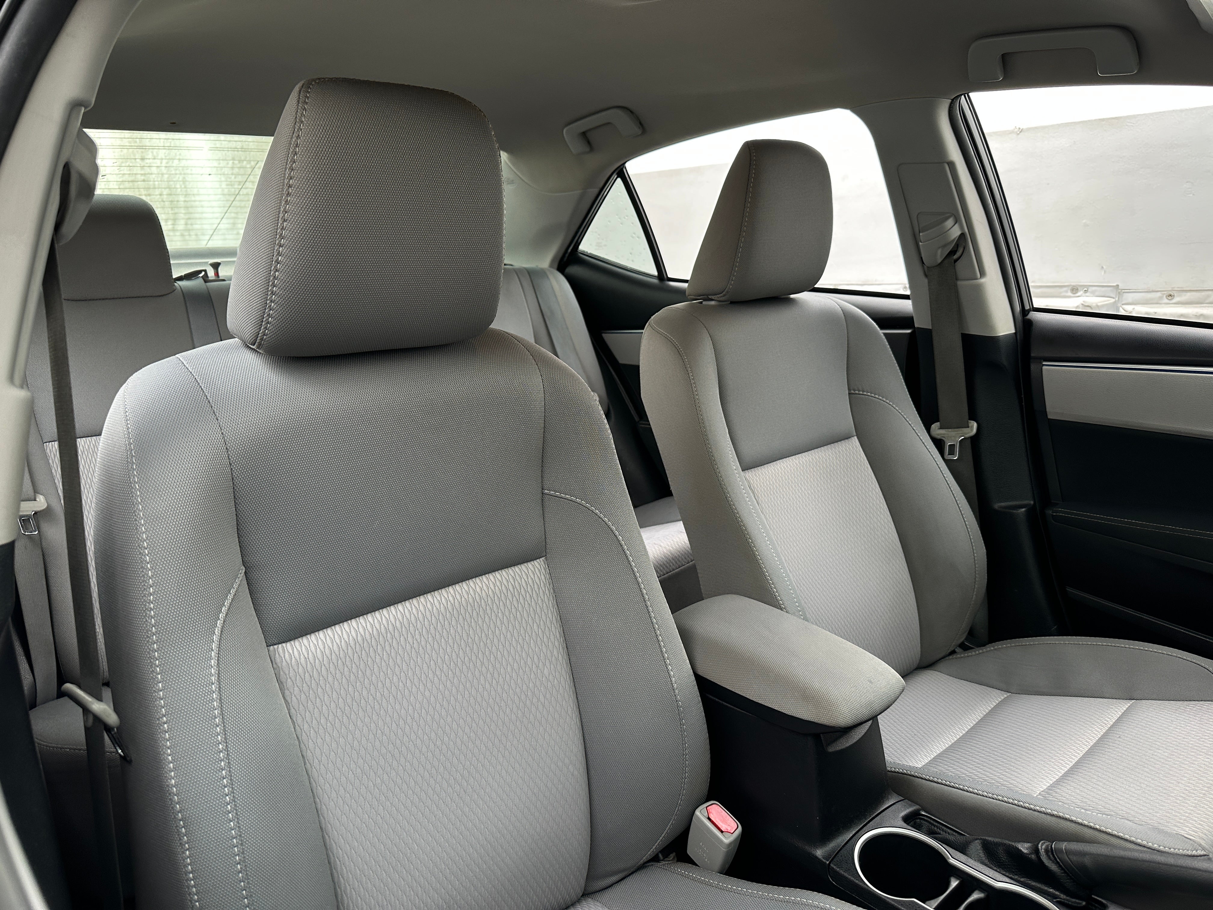 2015 Toyota Corolla LE 2