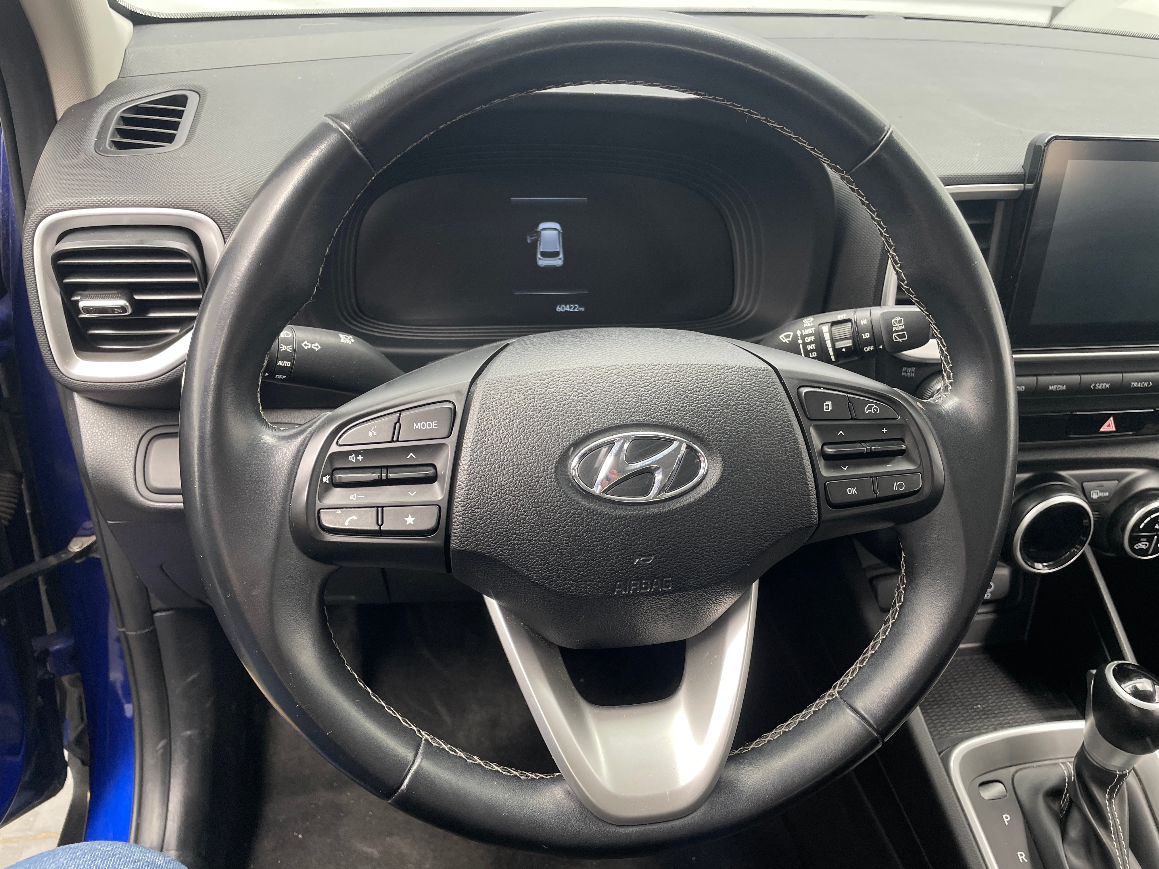 2023 Hyundai Venue SEL 4