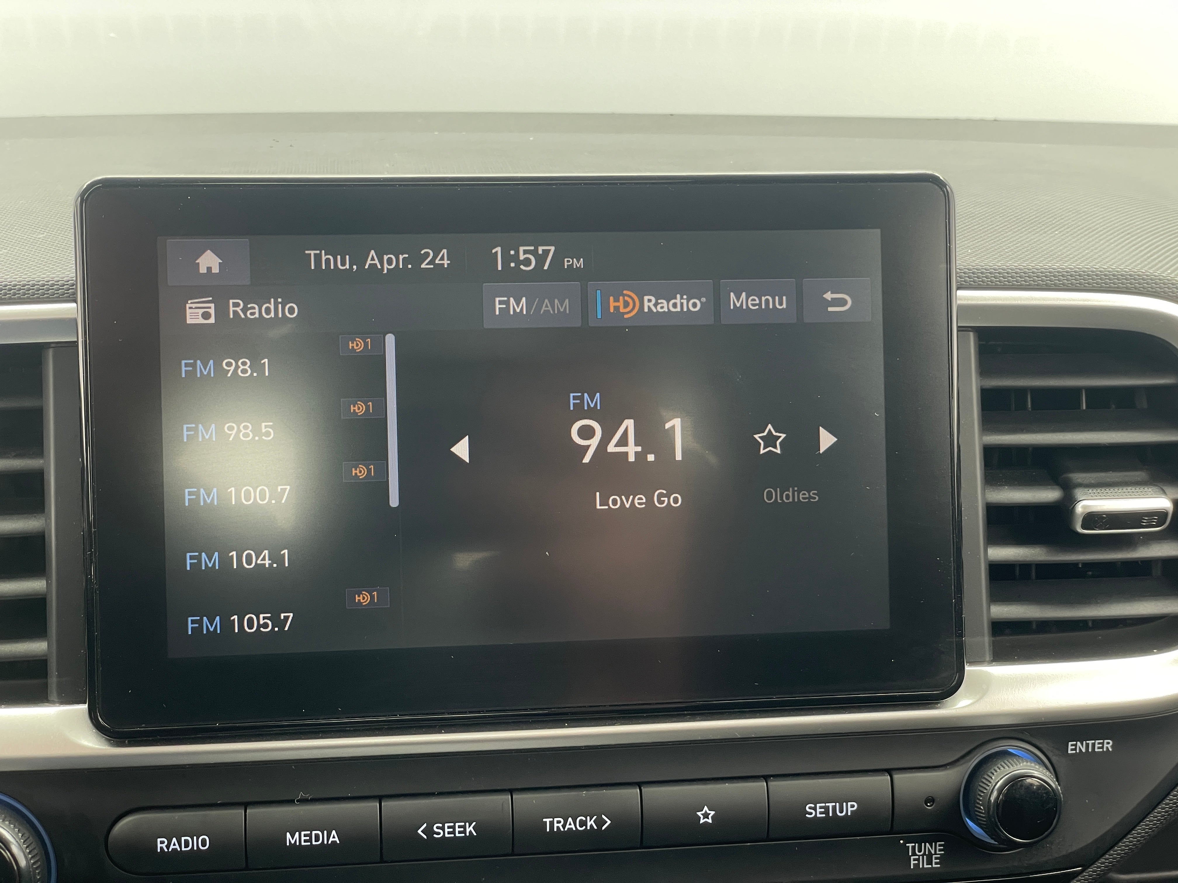 2023 Hyundai Venue SEL 3