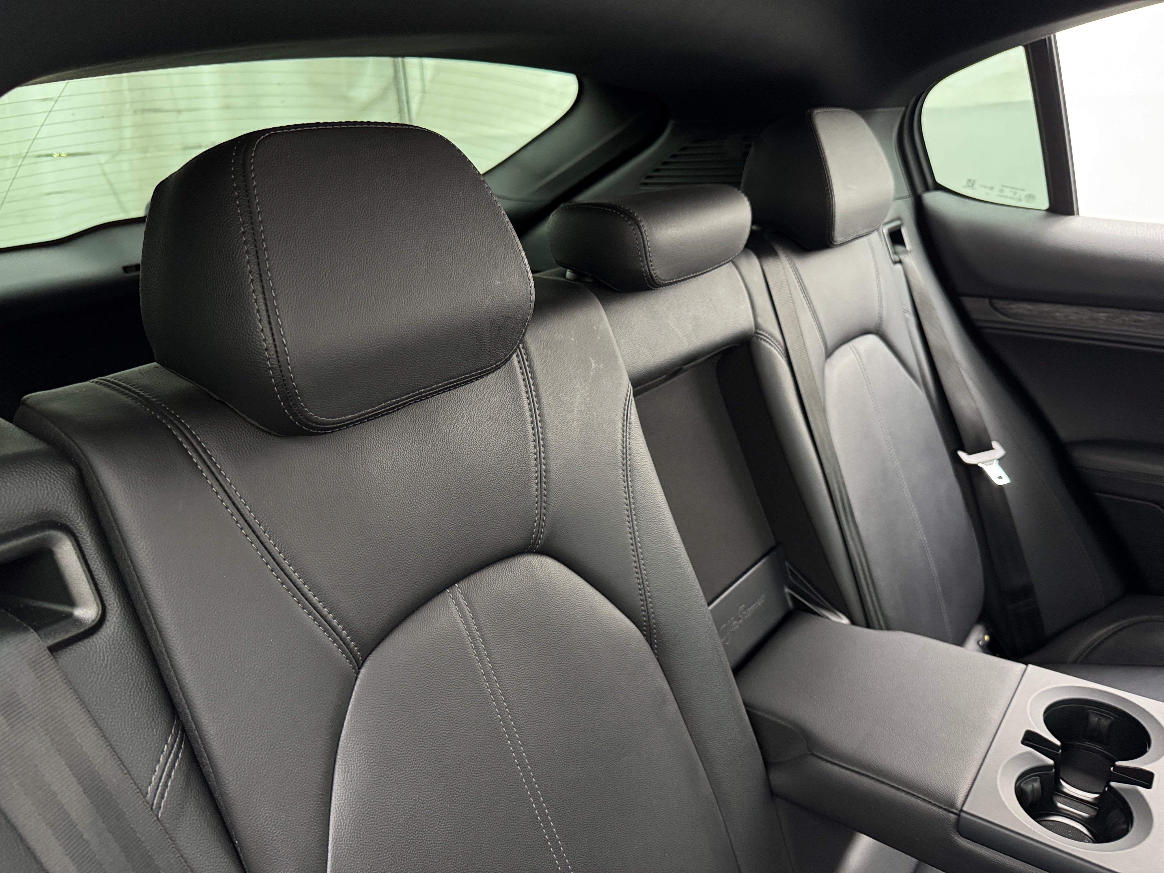 2022 Alfa Romeo Stelvio Sprint 5