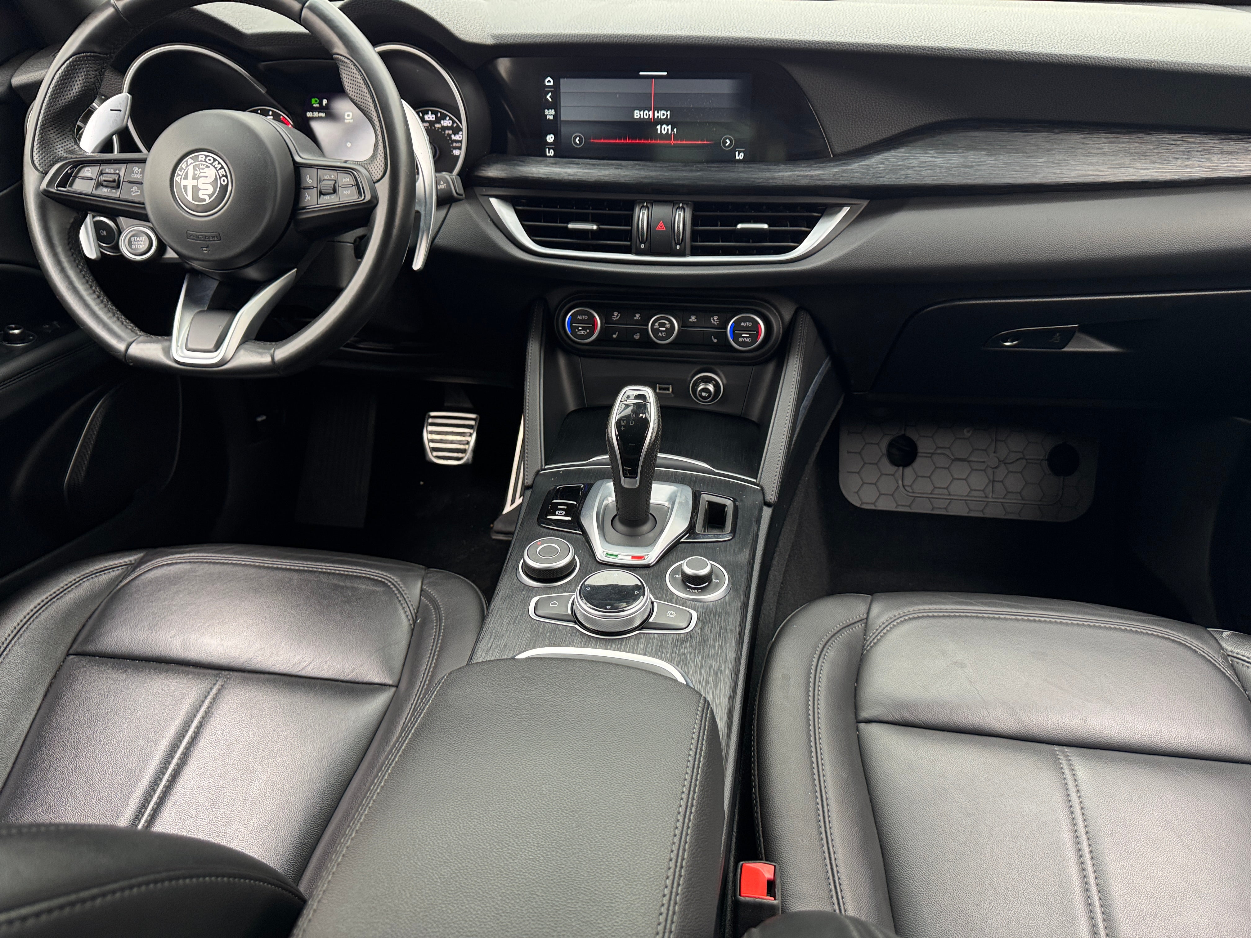 2022 Alfa Romeo Stelvio Sprint 2