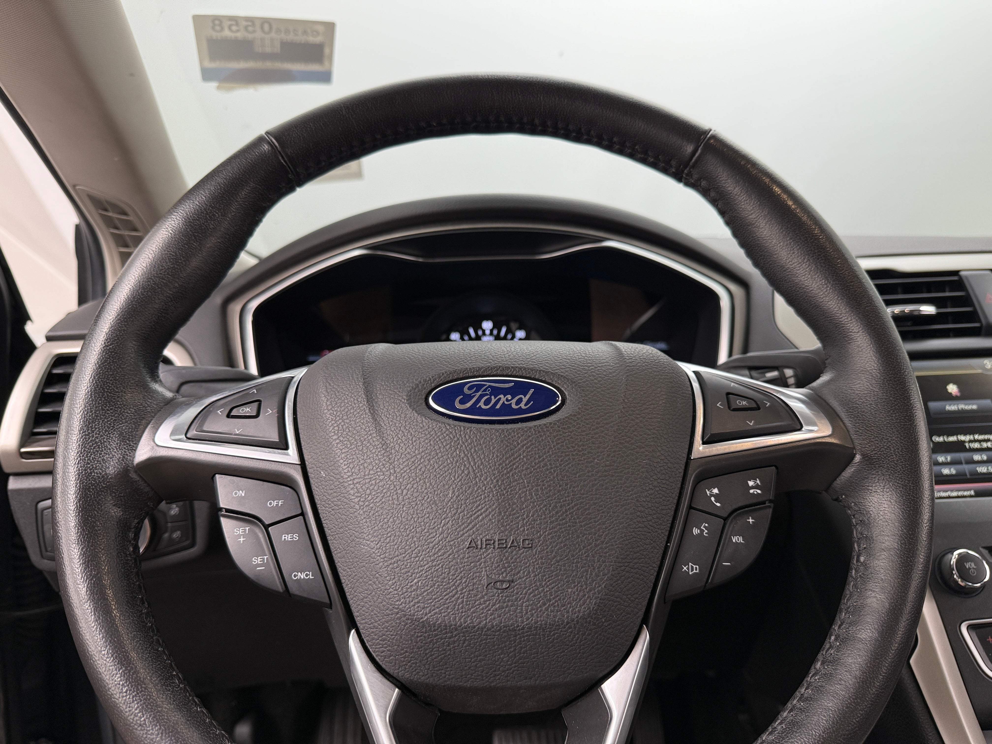 2016 Ford Fusion  4