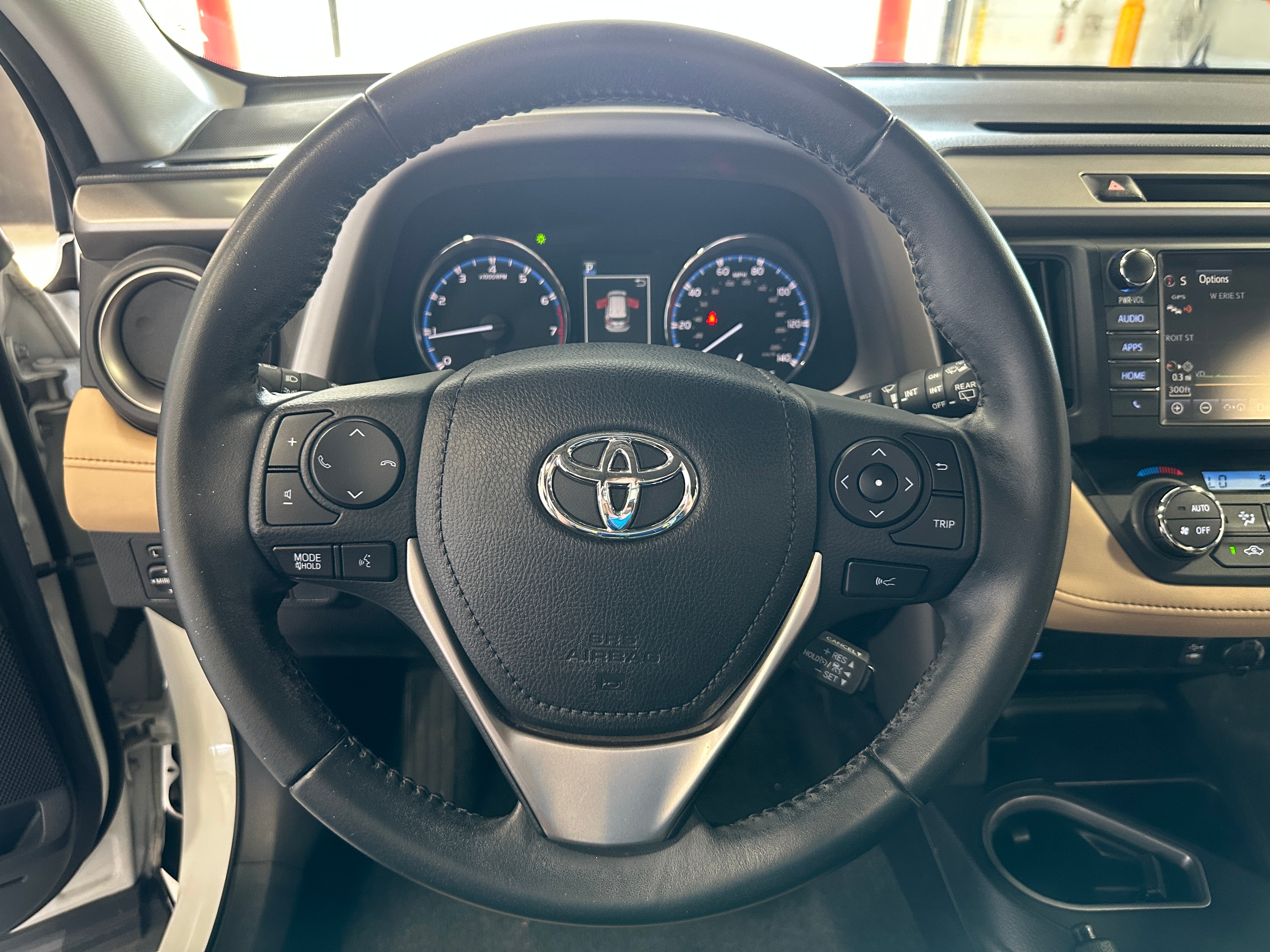 2016 Toyota RAV4 XLE 5