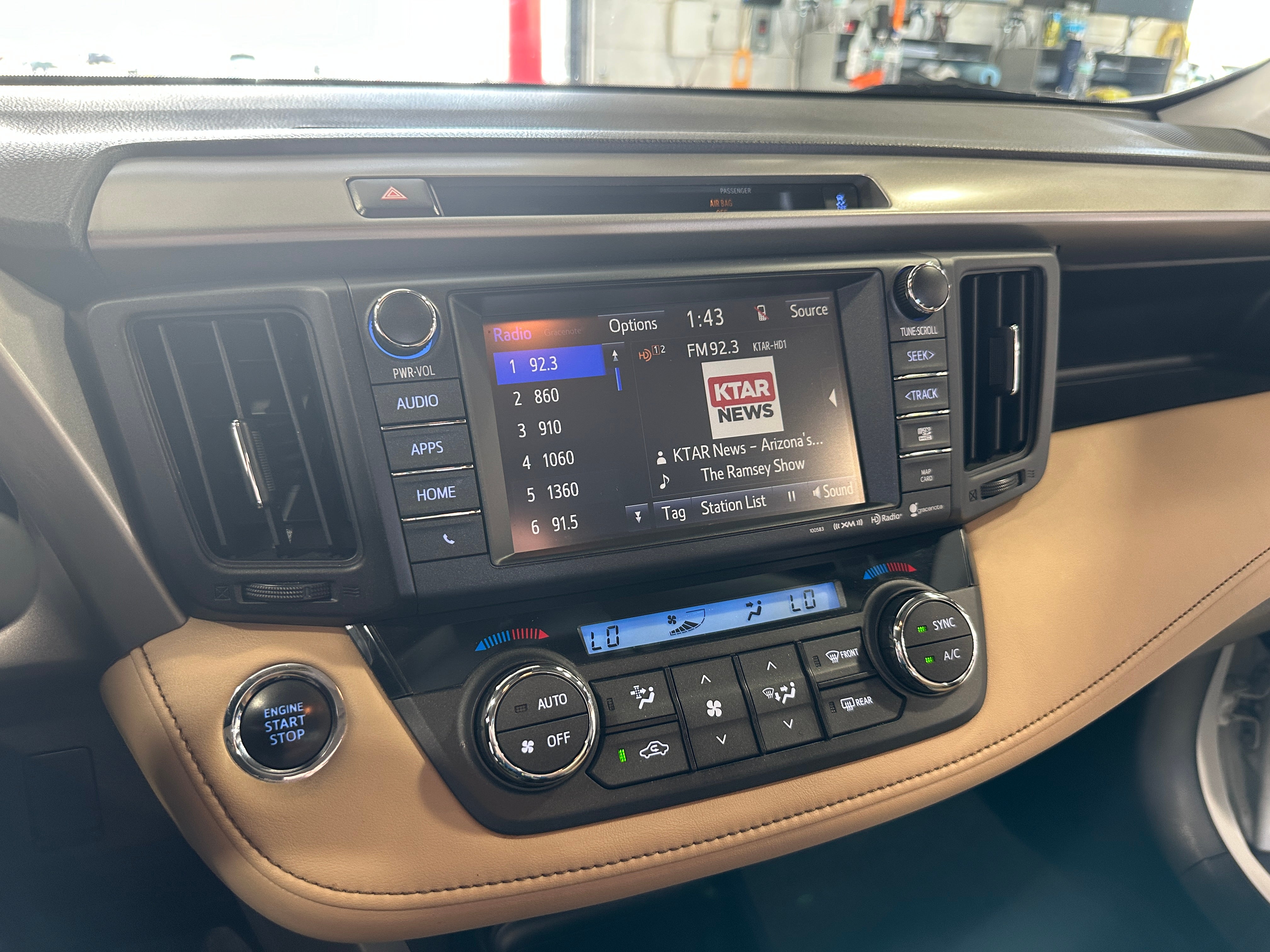 2016 Toyota RAV4 XLE 4