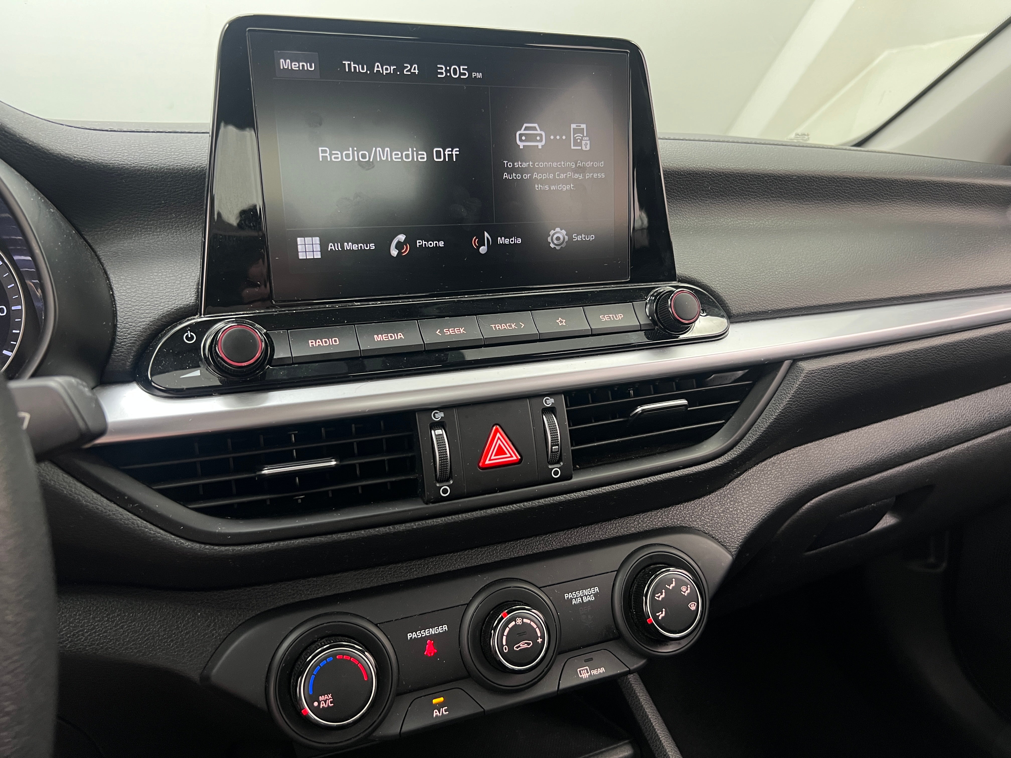 2023 Kia Forte LXS 4