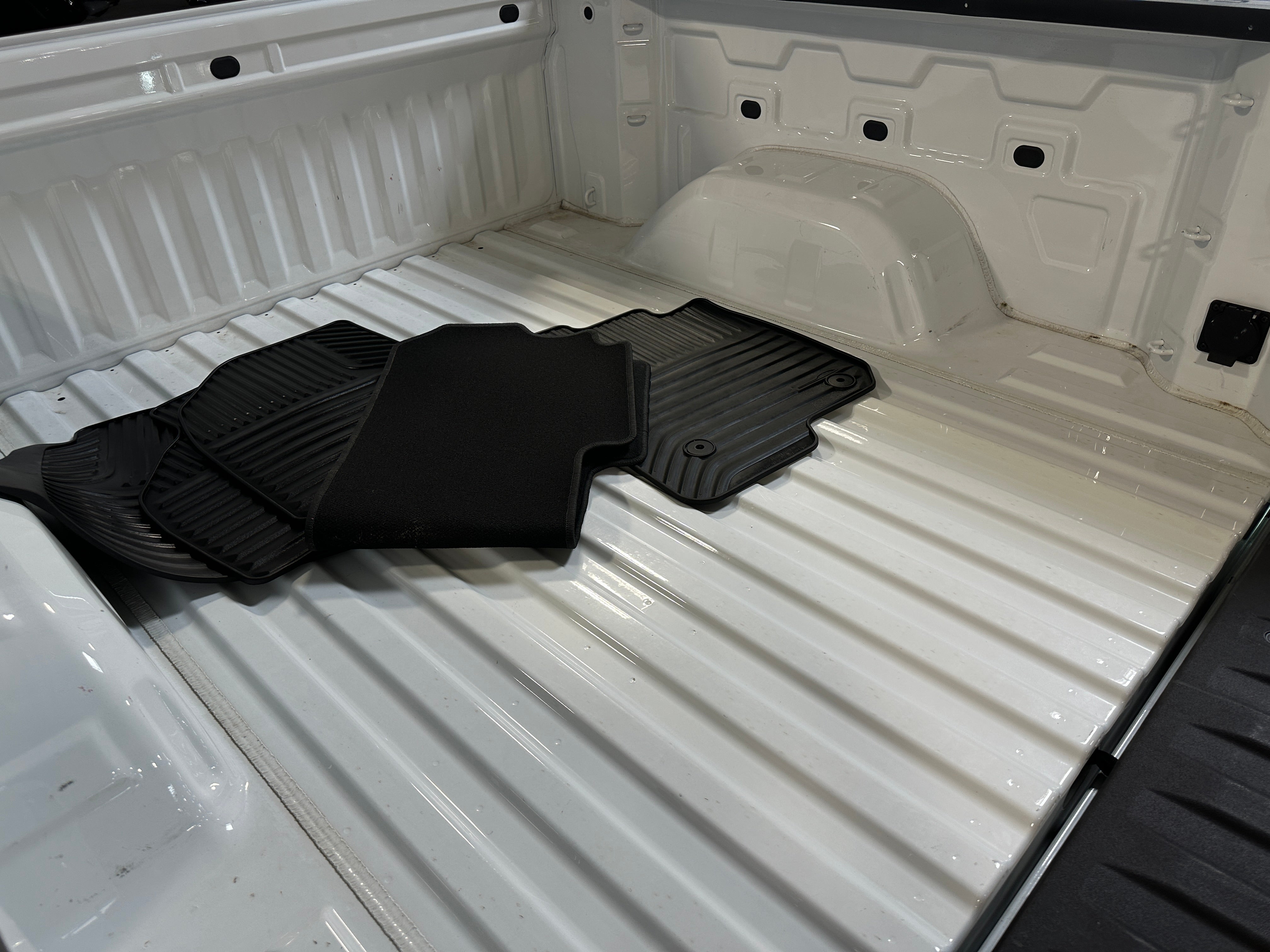 2023 Chevrolet Silverado 1500 LT 7