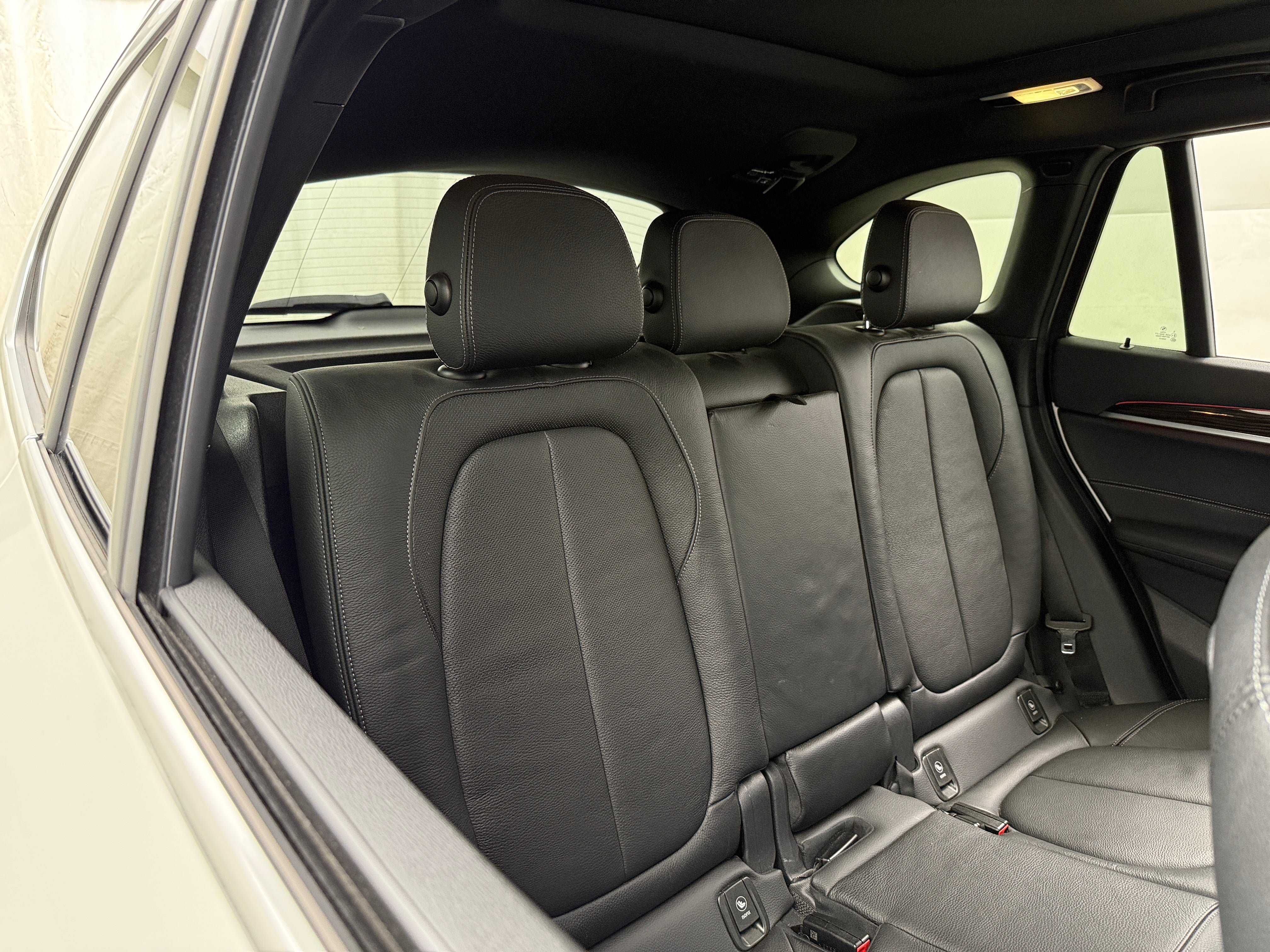 2018 BMW X1 xDrive28i 5