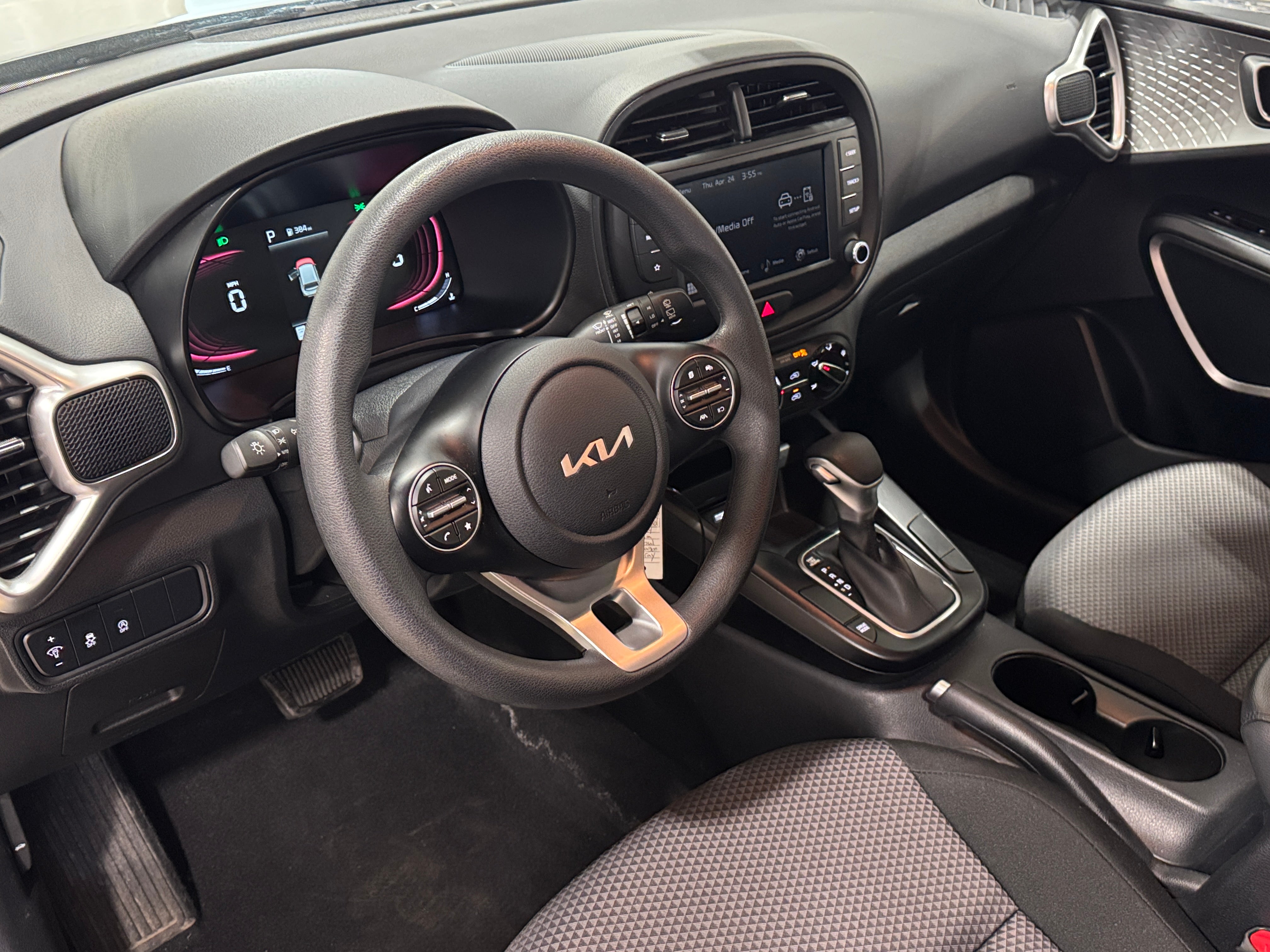 2024 Kia Soul LX 3
