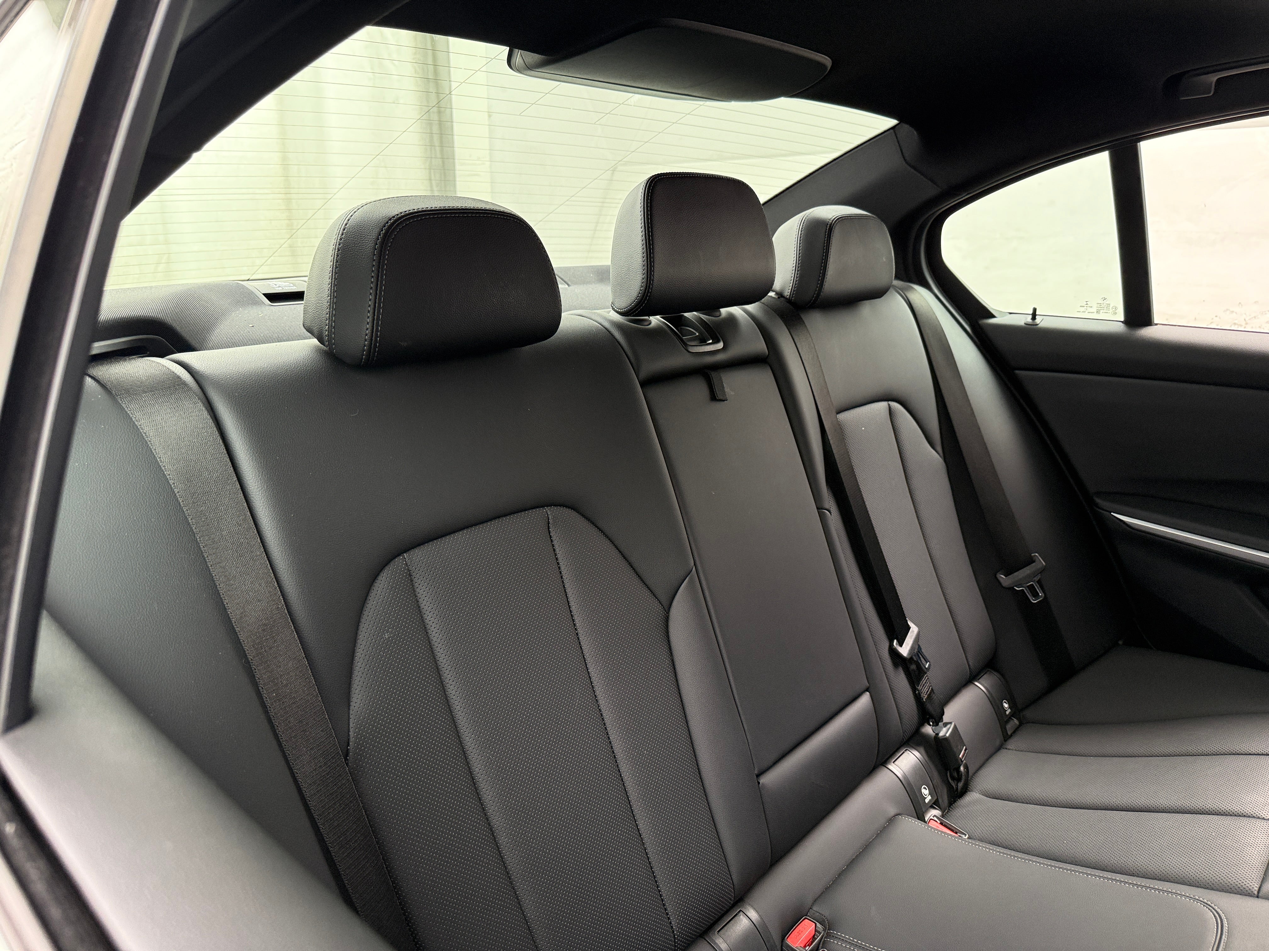 2022 BMW 3 Series 330i xDrive 5
