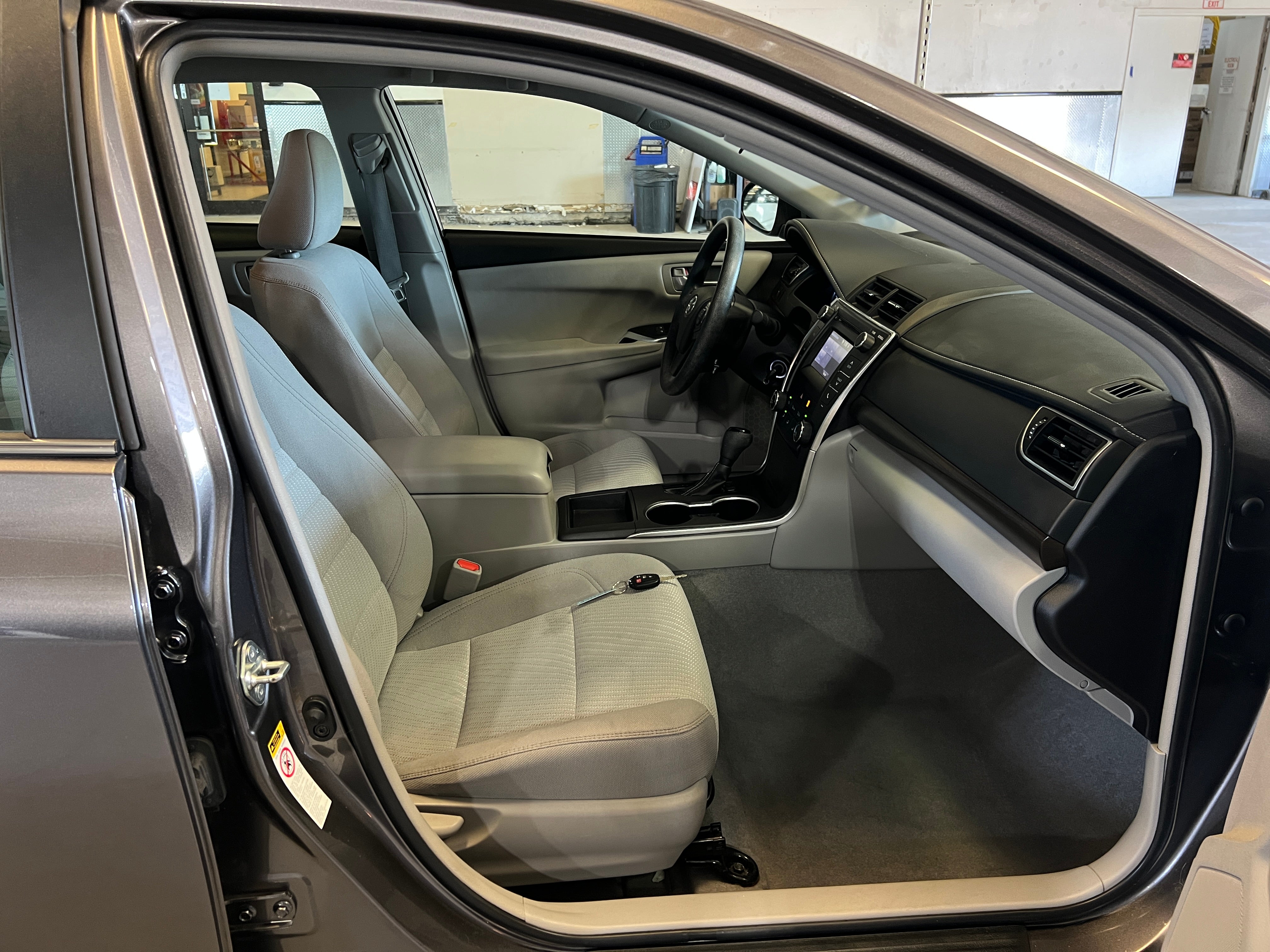 2017 Toyota Camry LE 2