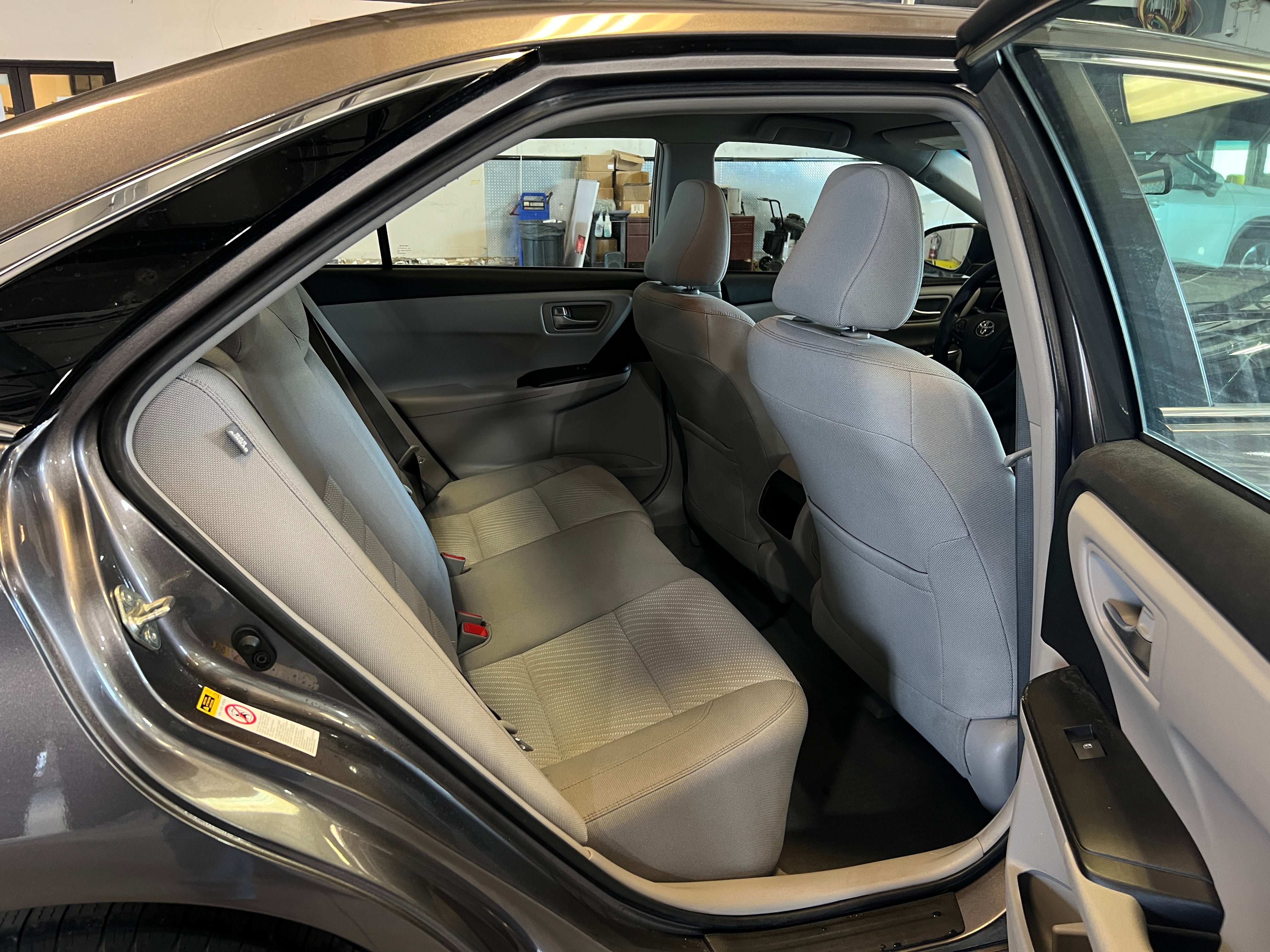 2017 Toyota Camry LE 6