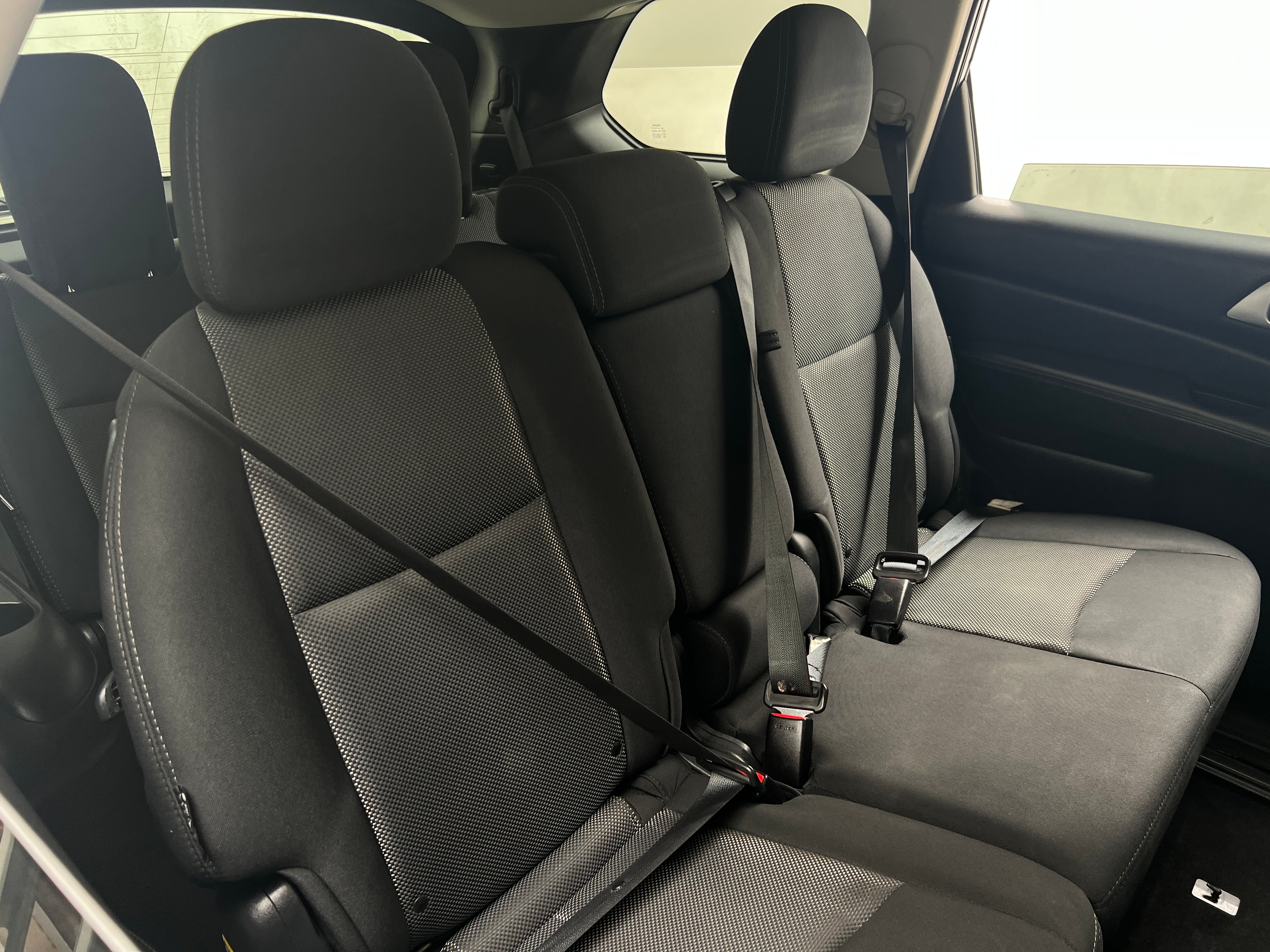 2019 Nissan Pathfinder SV 6