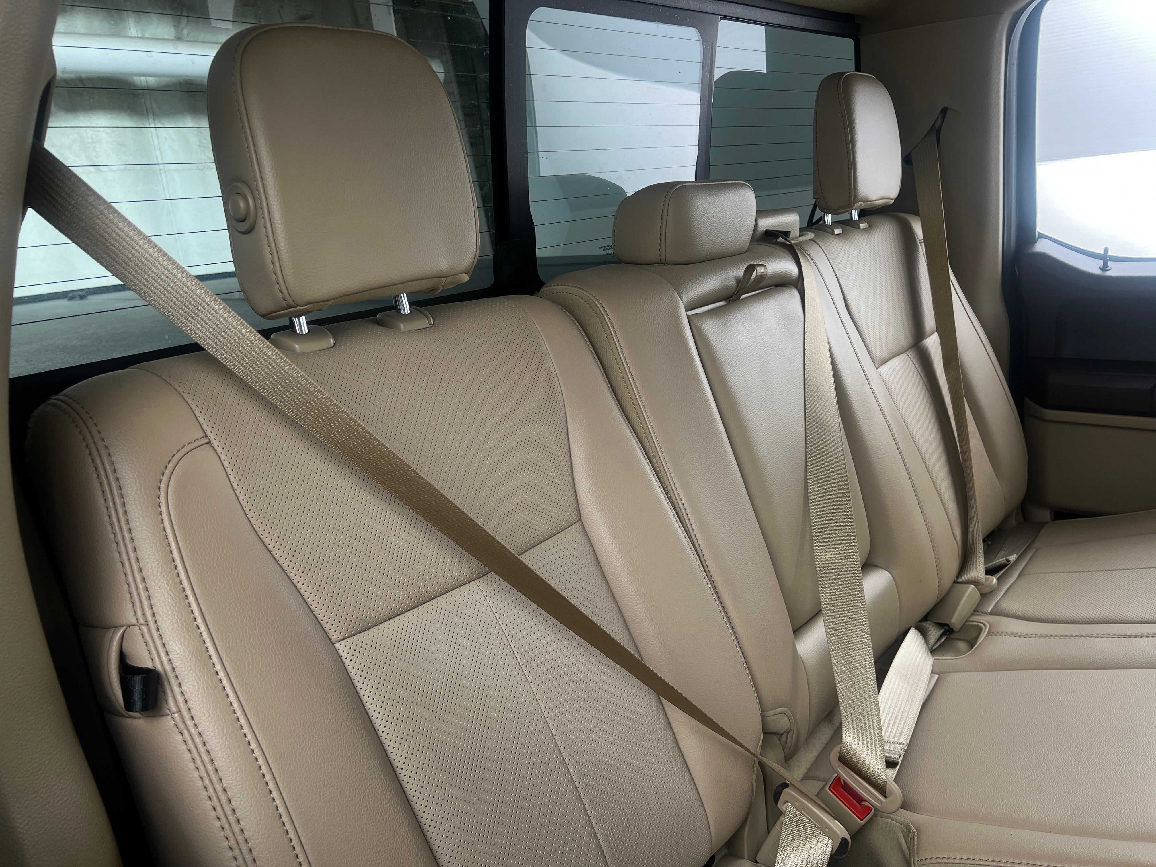 2018 Ford Econoline E-150 5