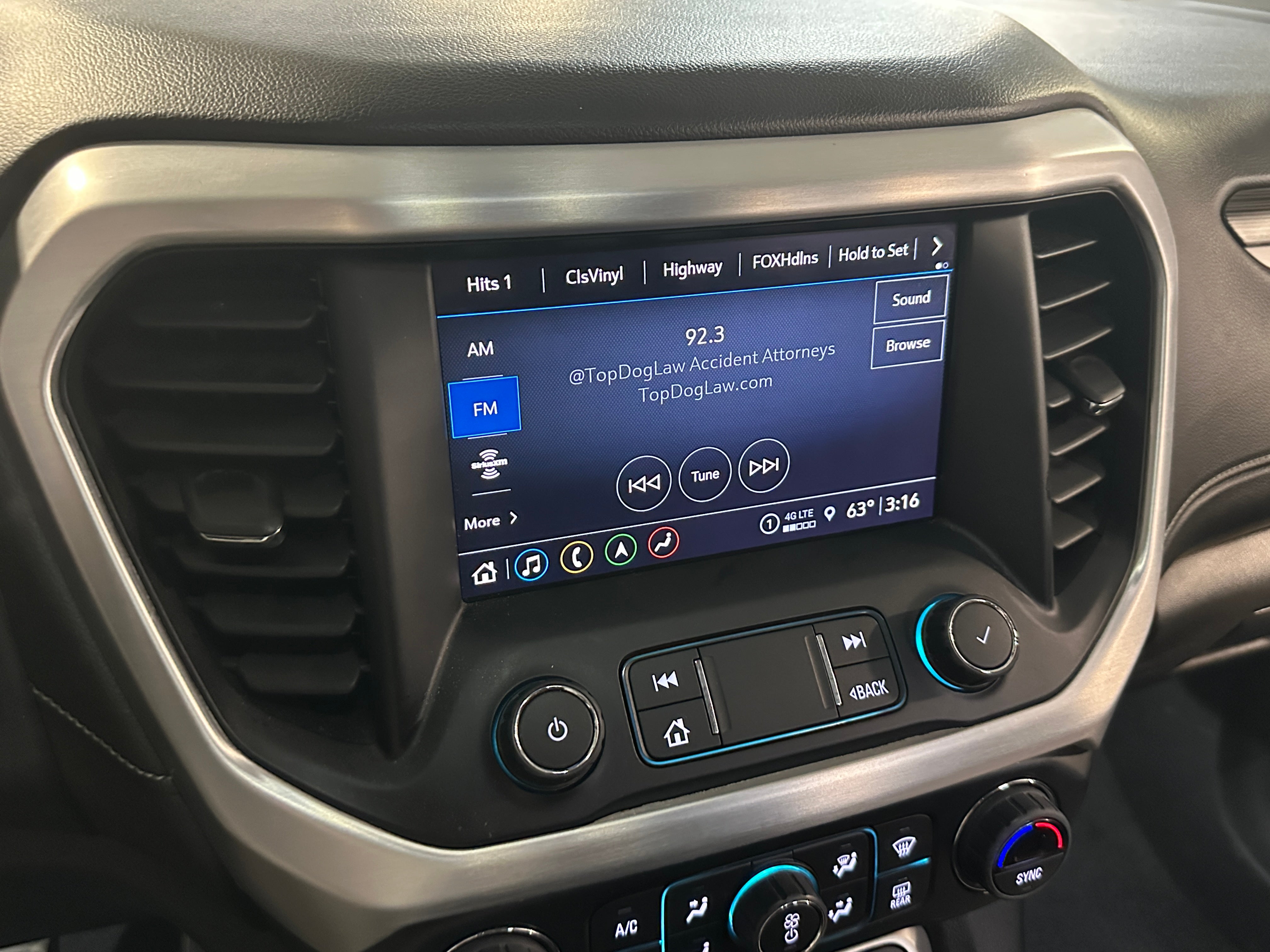 2023 GMC Acadia SLT 4