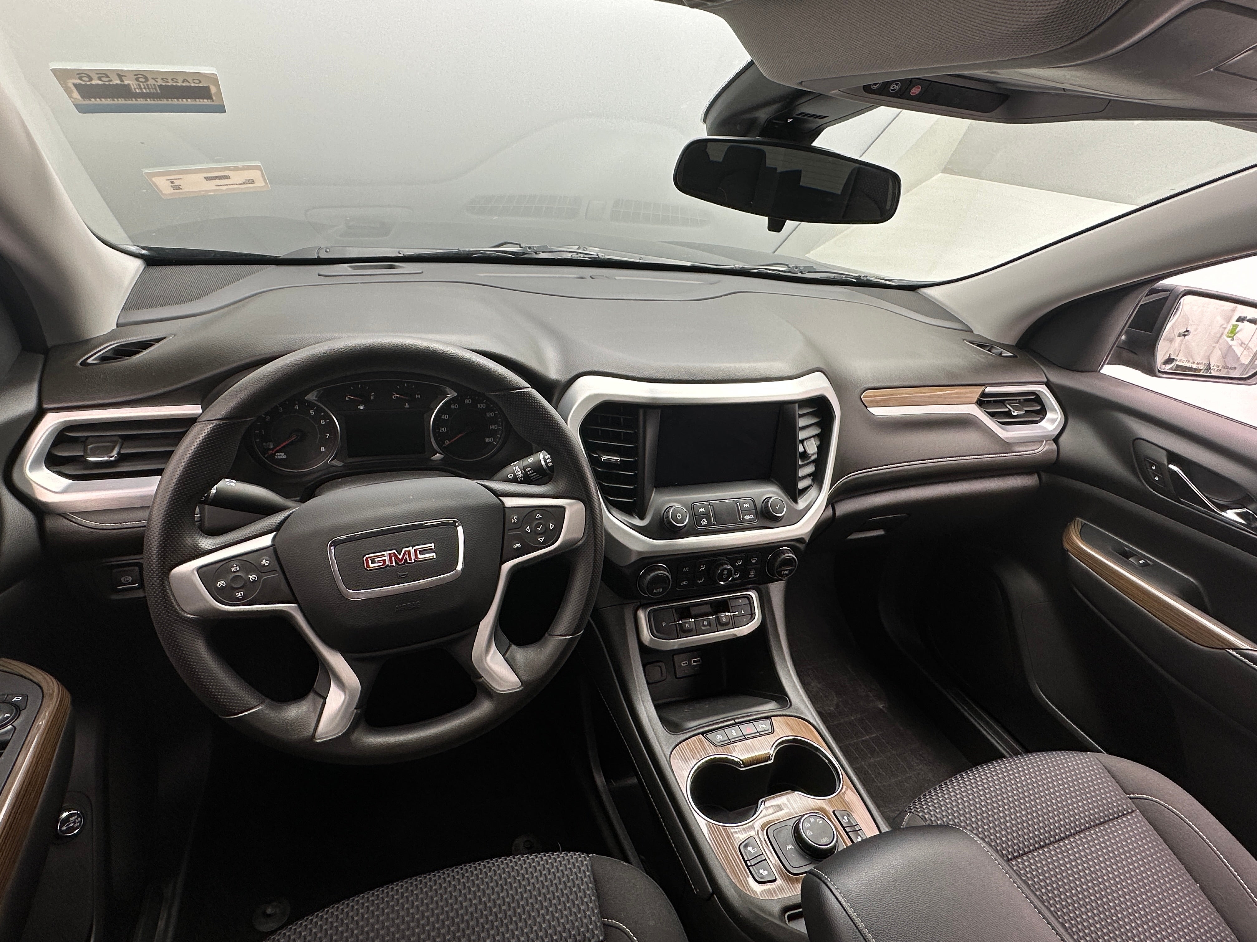 2023 GMC Acadia SLE 3